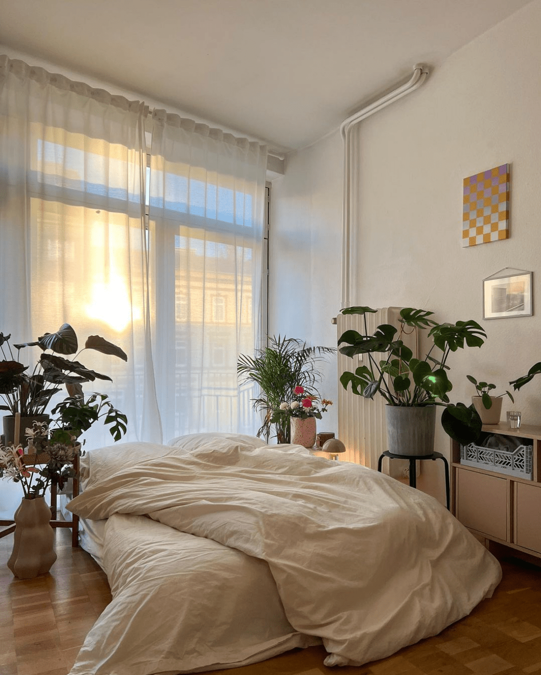 10 *super cute* Ideas for a 2022 Bedroom Reset - Ever Lasting