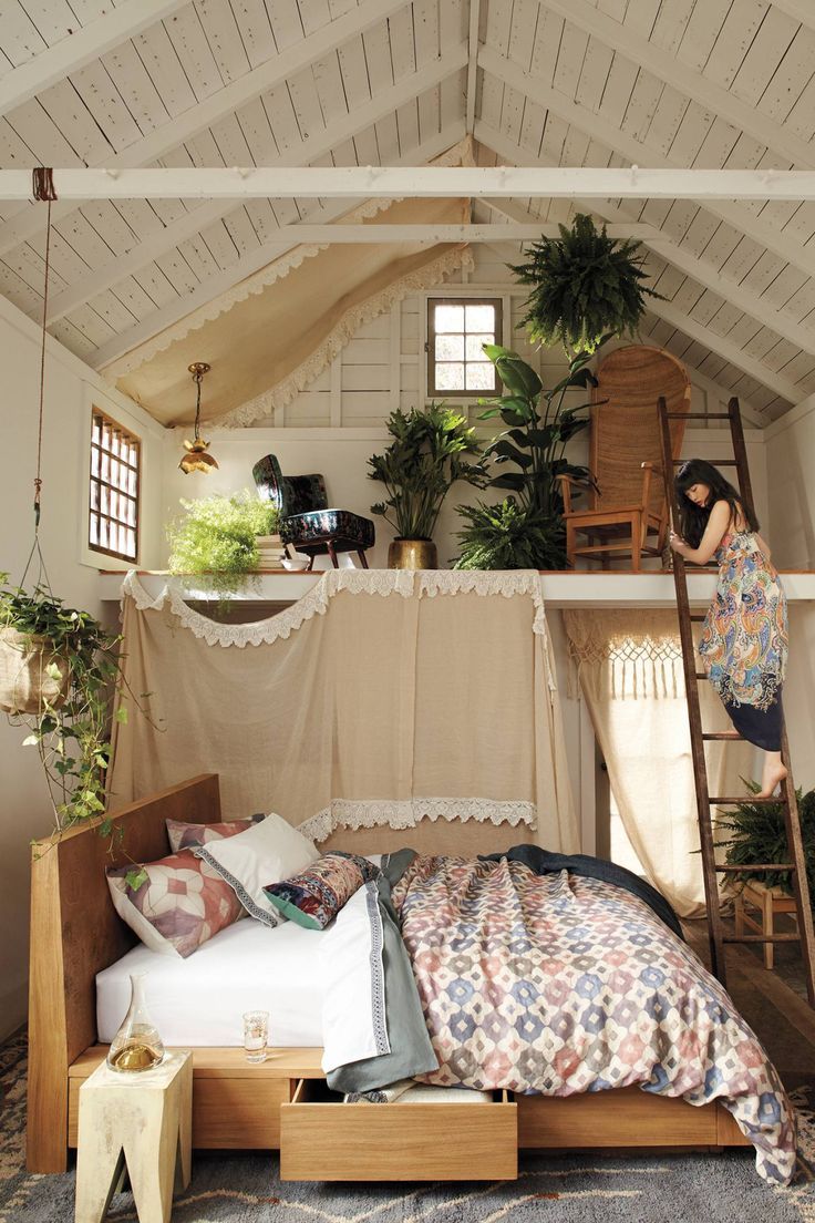 pie Forstyrre dosis Bedroom Makeover Ideas: No. 2 Bohemian Loft | Room Decor Tips | Ever  Lasting Blog