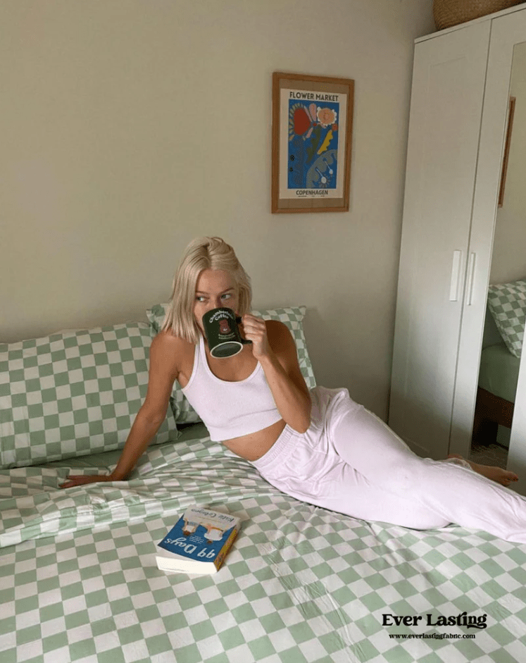 Channeling Carolyn Bessette: Bedding Inspired by First Lady - Ever Lasting
