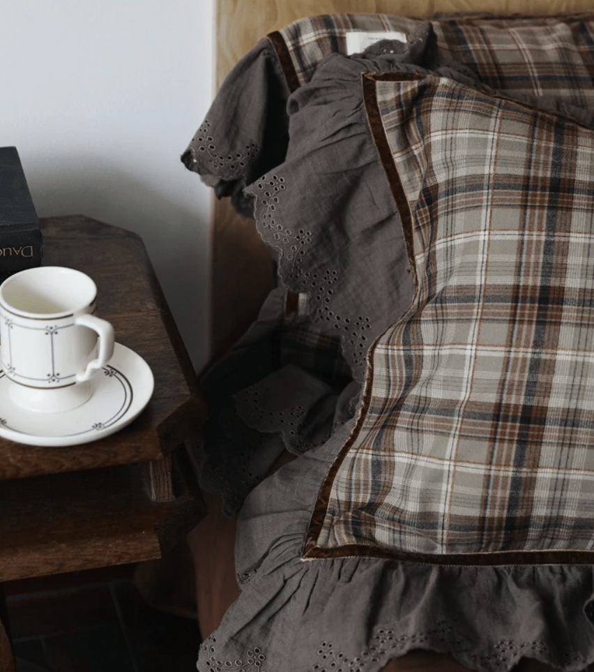 Dark Academia Bedroom: Vintage-Inspired Bedding & Homewear - Ever Lasting