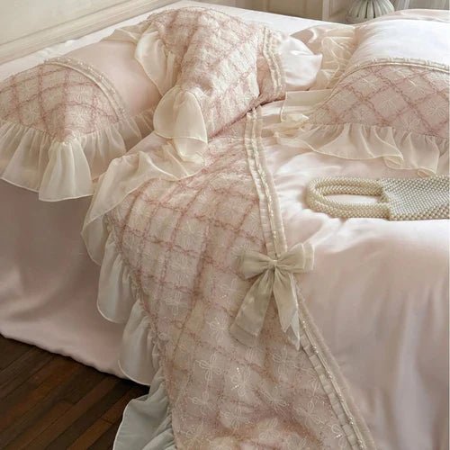 How to Style Pink Beddings Without It Feeling Too "Girly" - Ever Lasting