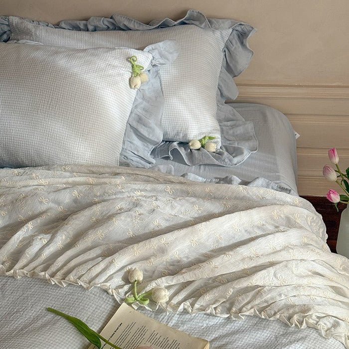 Sabrina Carpenter: Short n' Sweet Blue Bedroom Aesthetic - Ever Lasting