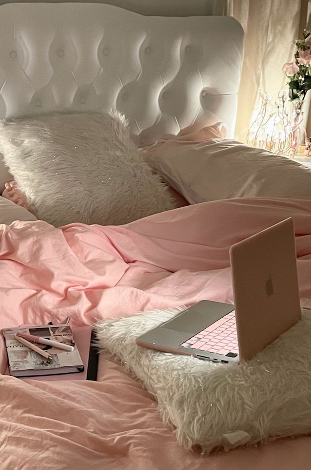 Ever Lasting Pink & Cozy Bedding