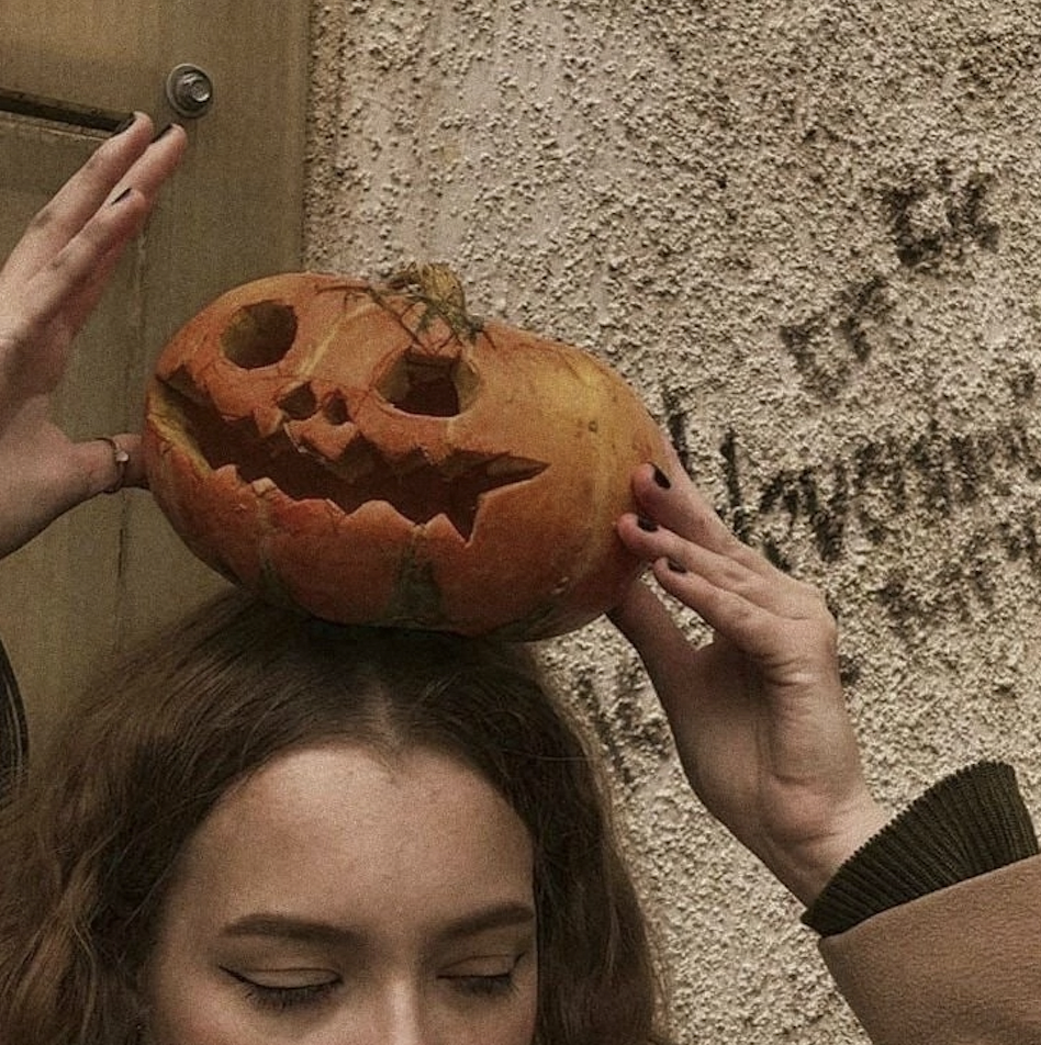 Fall Bedroom Inspo by Ever Lasting