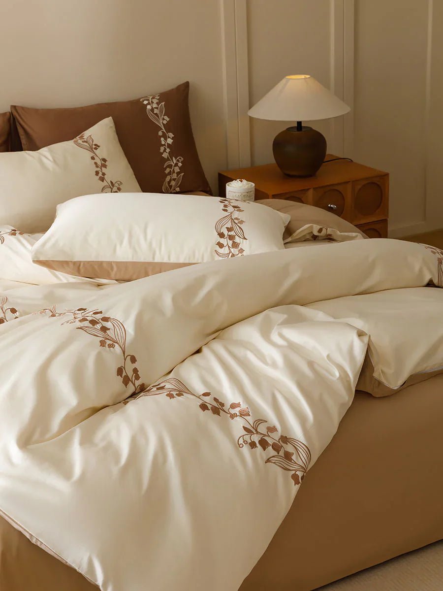 Wild Child Meets Cozy Queen: Pajama and Bedding Aesthetics for a Fun, Relaxed Space - Ever Lasting