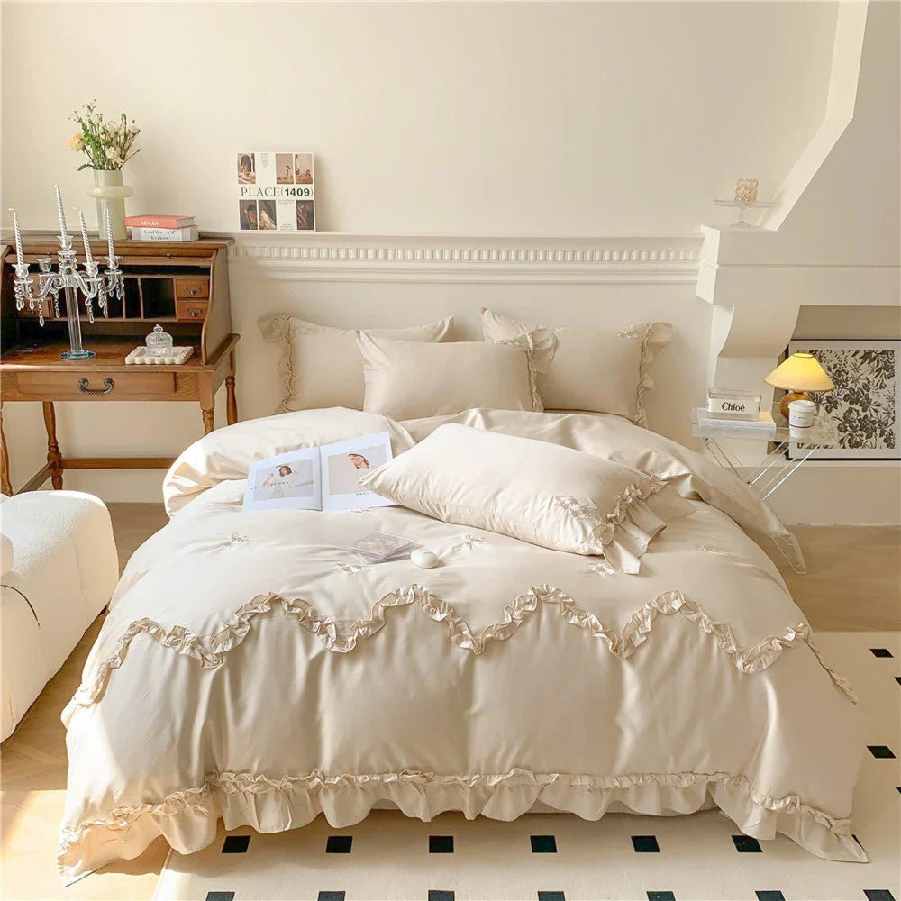 Winter Florals: Cottagecore Bedding Ideas for a Whimsical Christmas - Ever Lasting