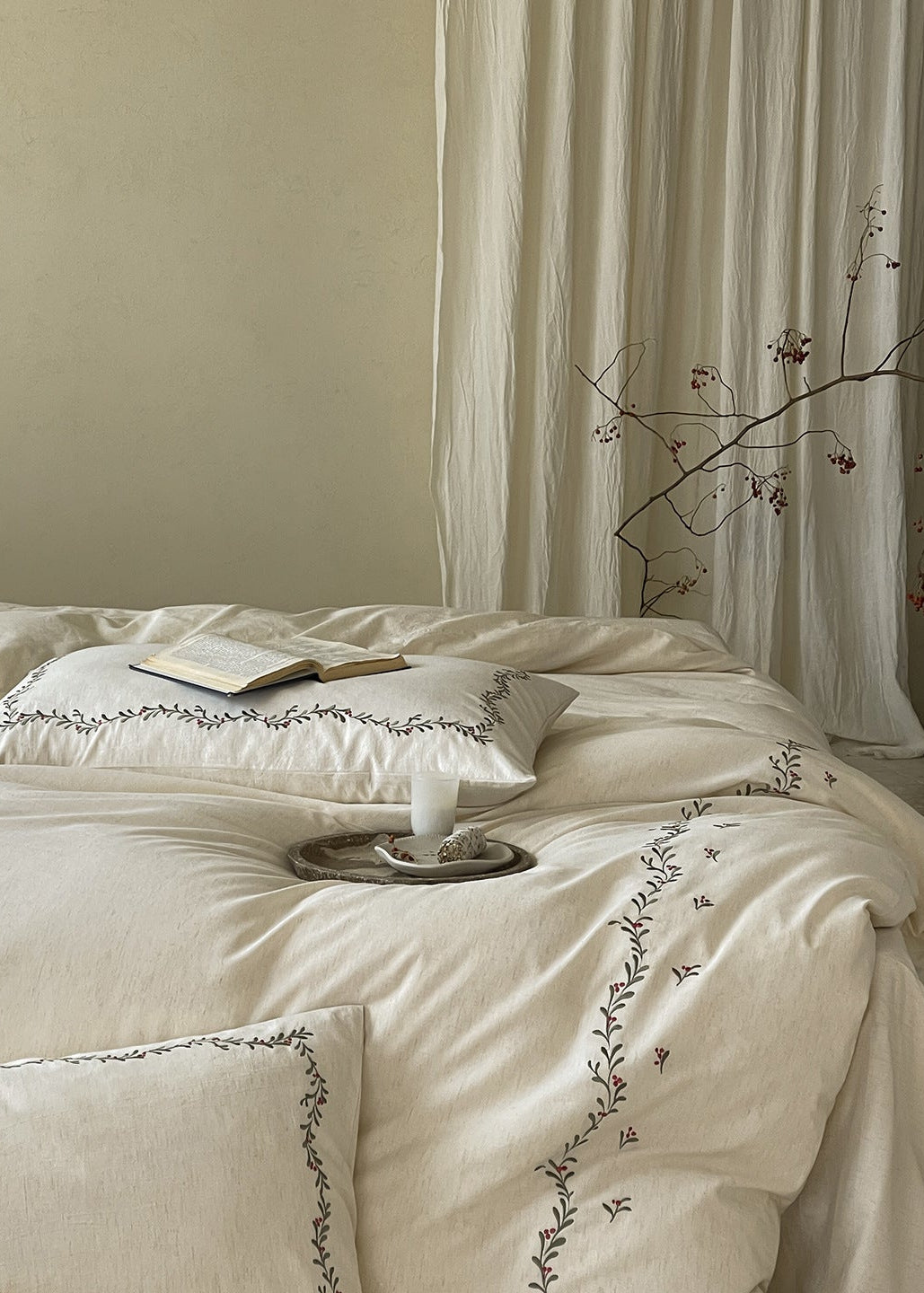 Bristol Embroidery Bedding Bundle