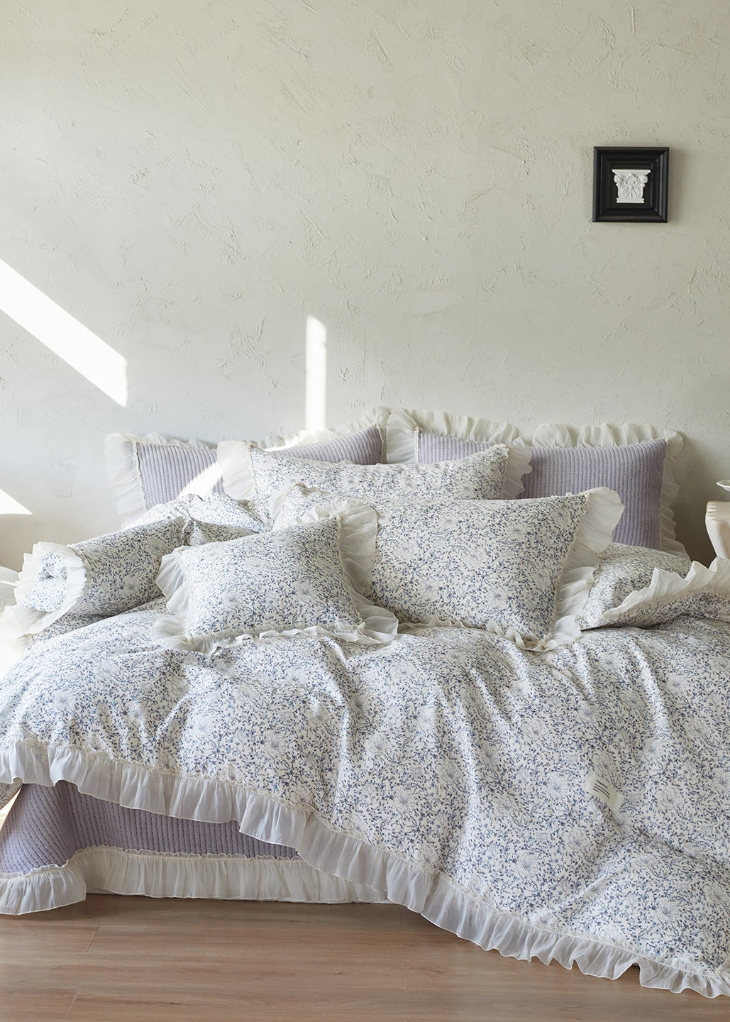 Harper Floral Ruffle Bedding Set / Purple