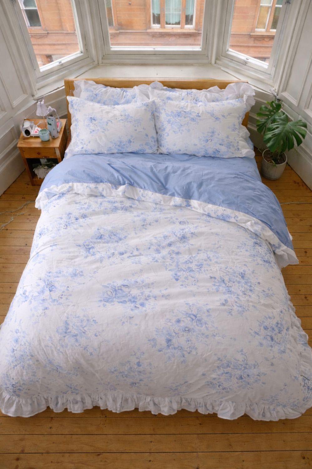 French Ruffle Floral Small Room Bedding Set / Blue