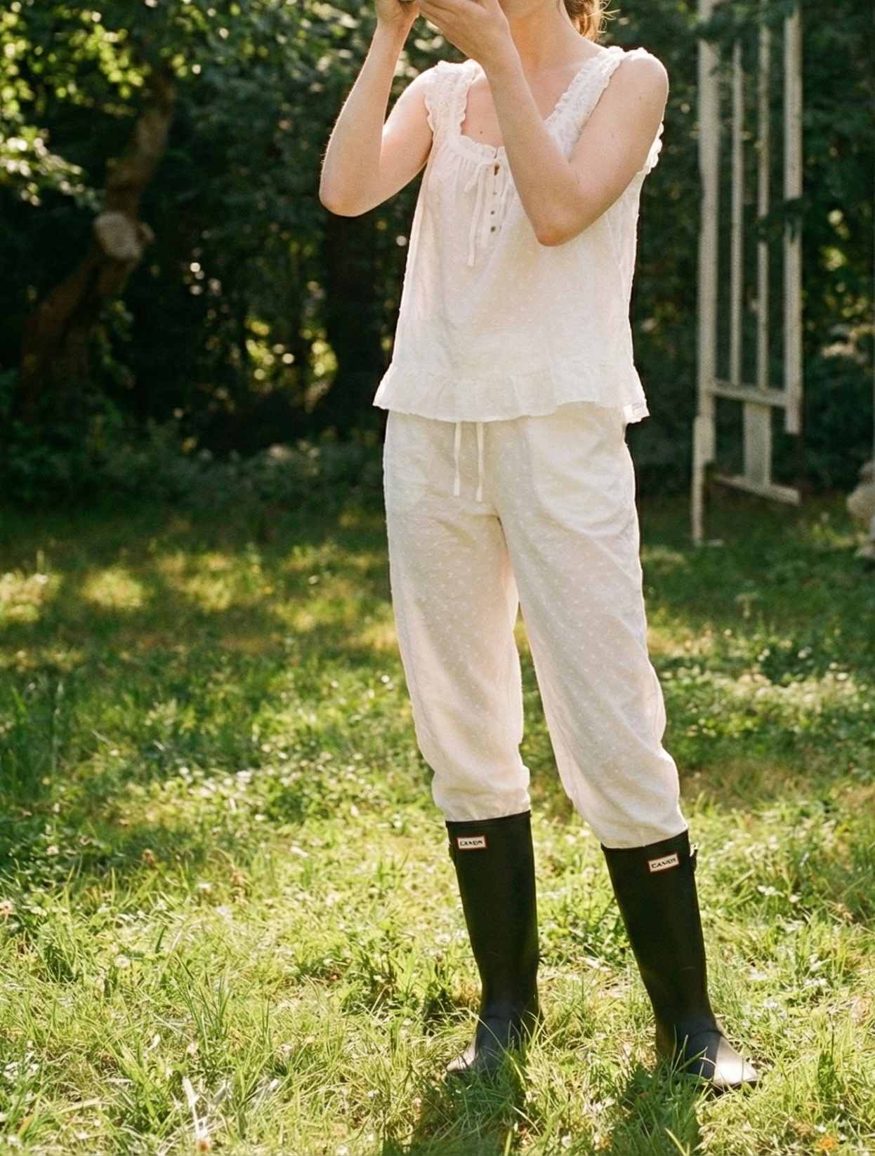 Arielle Cotton Embroidered Lounge Set / White