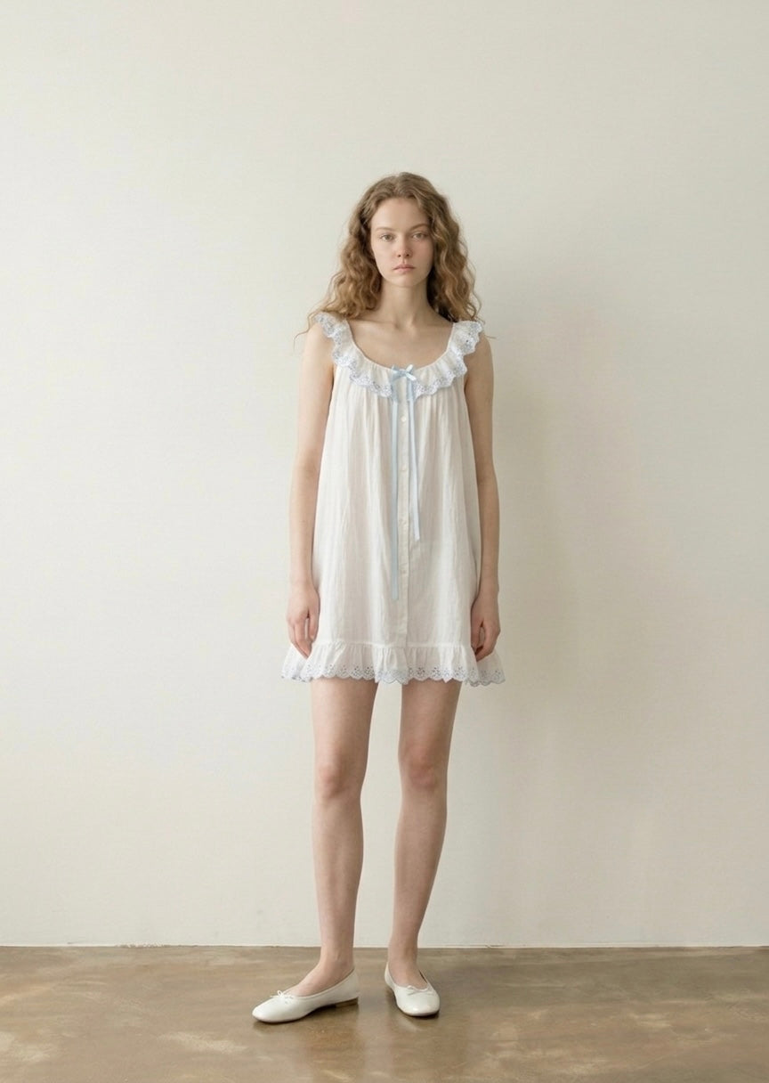 Cloudberry Ruffle Sleeveless Nightgown / White