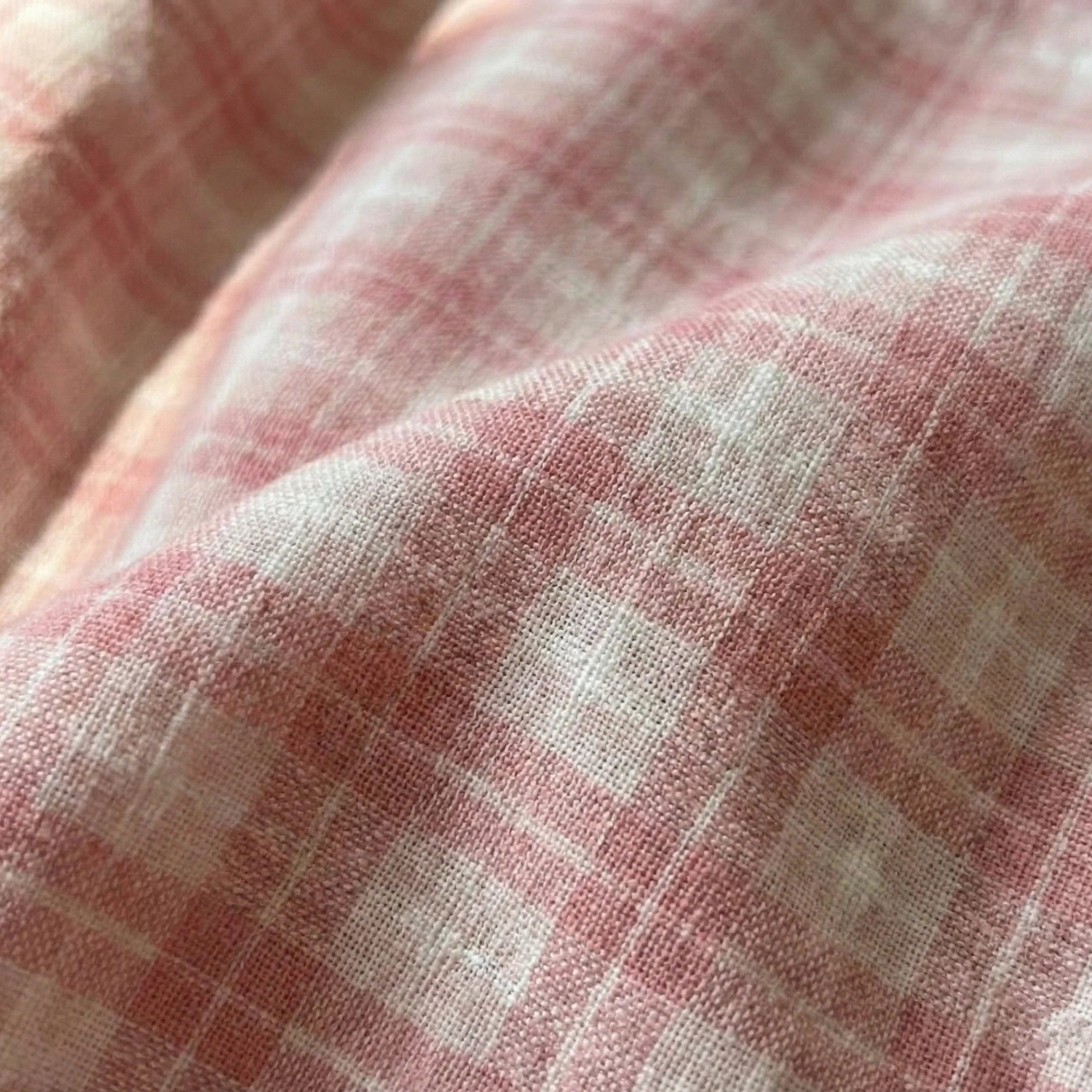 Soft Blend Plaid Small Room Bedding Set / Pink