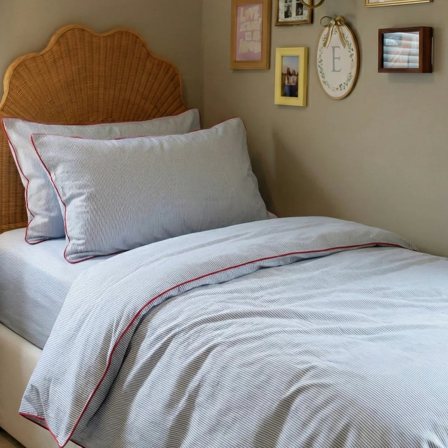 Joce Striped Small Room Bedding Set / Blue