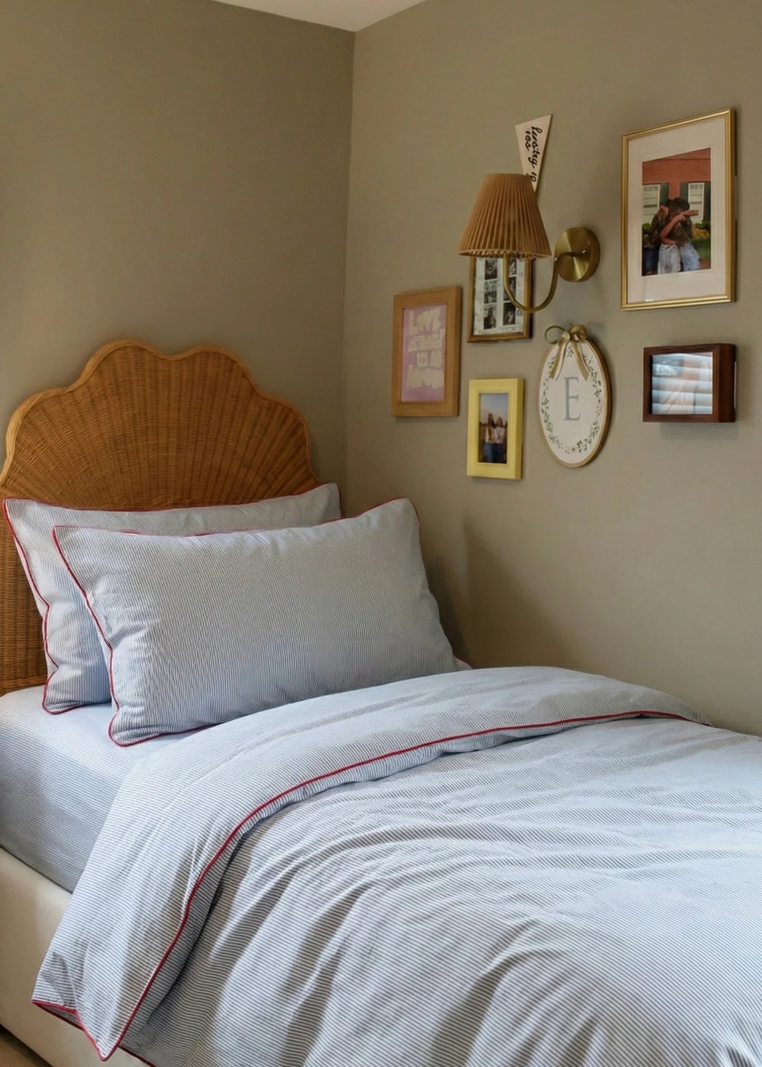 Joce Striped Small Room Bedding Set / Blue