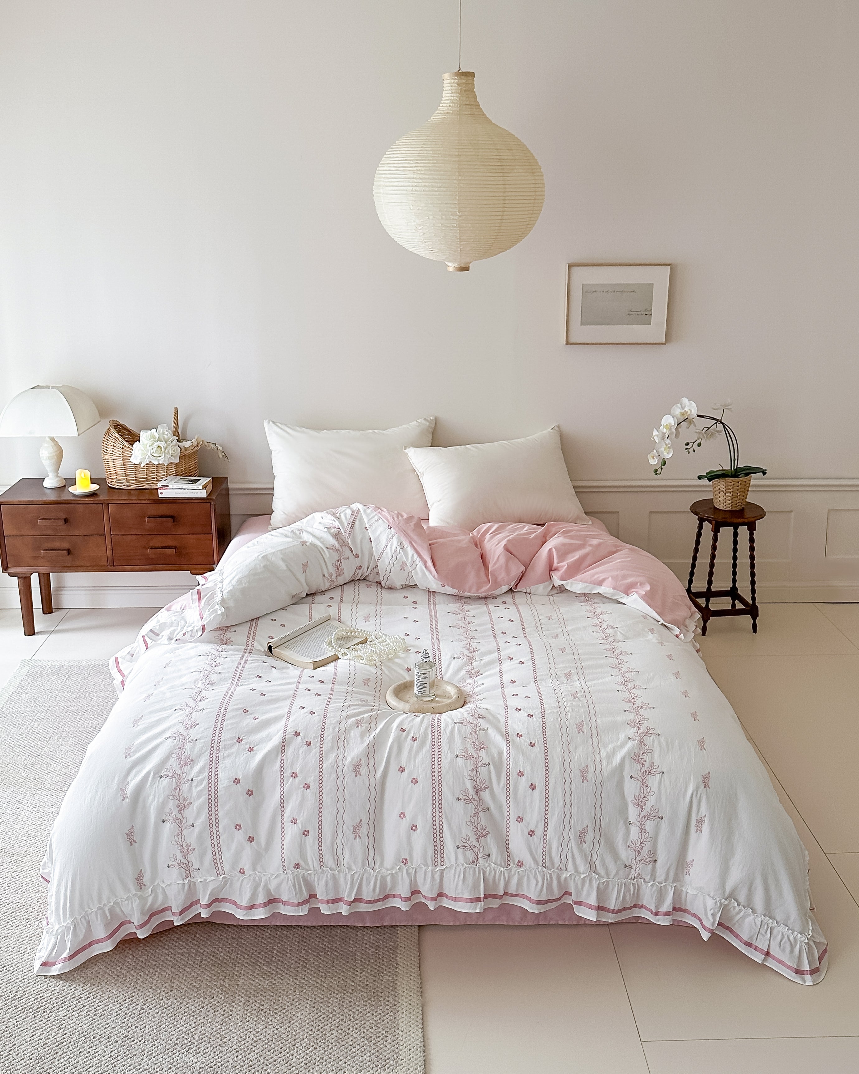 Embroidered French Lace Ruffle Bedding Set / Pink Bedding Set