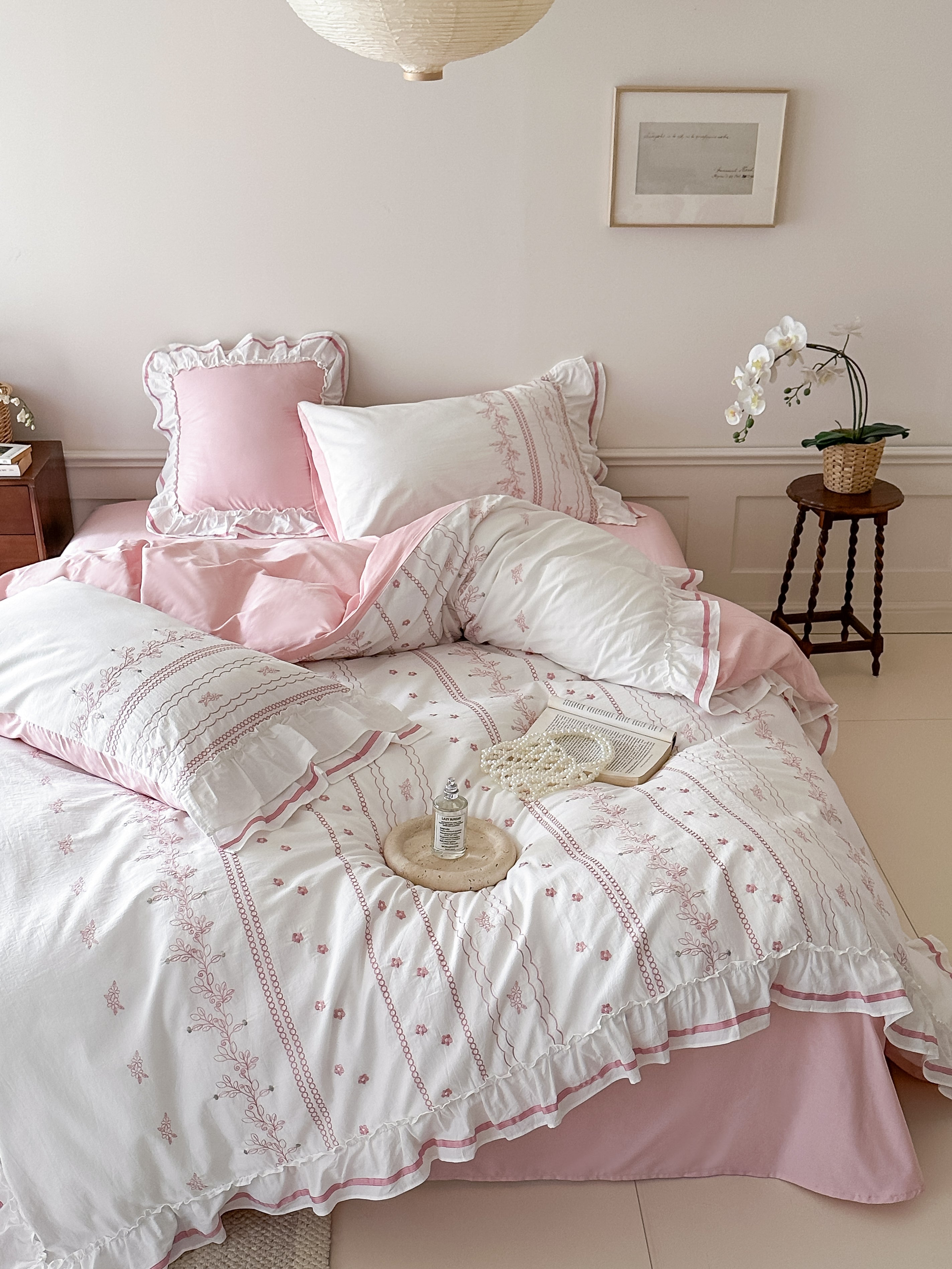 Embroidered French Lace Ruffle Bedding Set / Pink Bedding Set