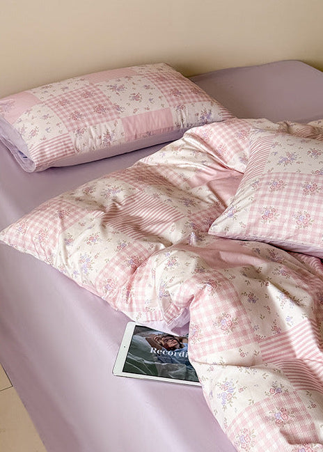 Poppu Patchwork Floral Bedding Set / Sky Blue