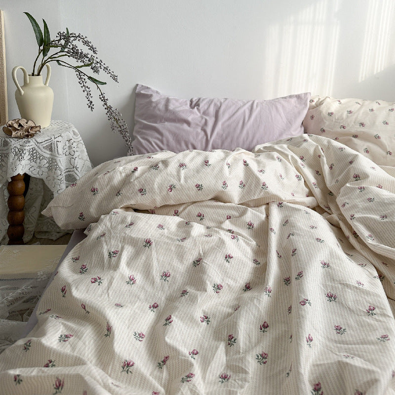 Soft Floral Bedding Set / Purple
