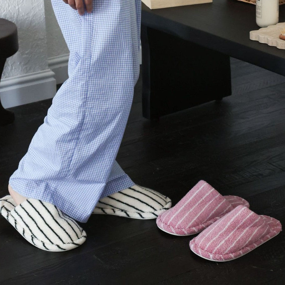 Thin Striped House Slippers / White+Black