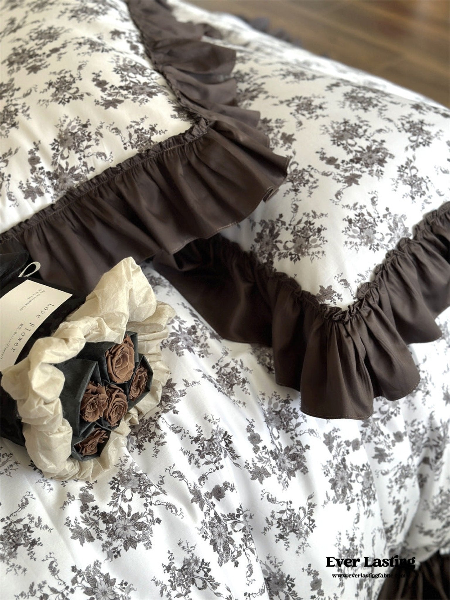 Aimé Romantic Vintage Ruffle Bedding Bundle - Ever Lasting