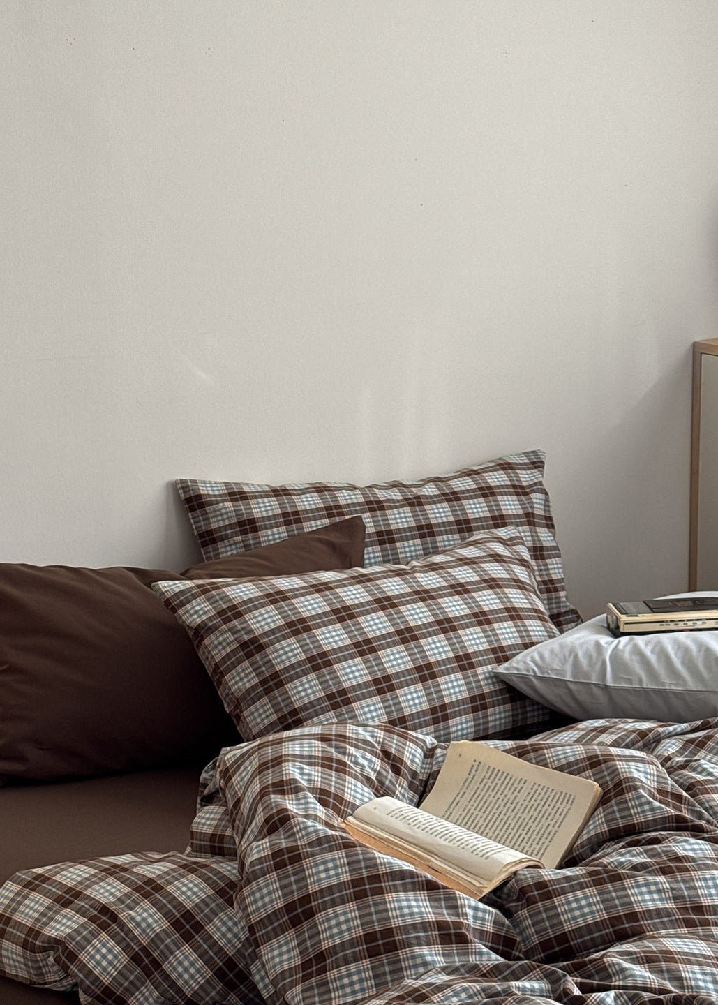 - Ever Lasting - Alora Gingham Washed Cotton Bedding Set / Brown + White - Bedding Set - Ever Lasting