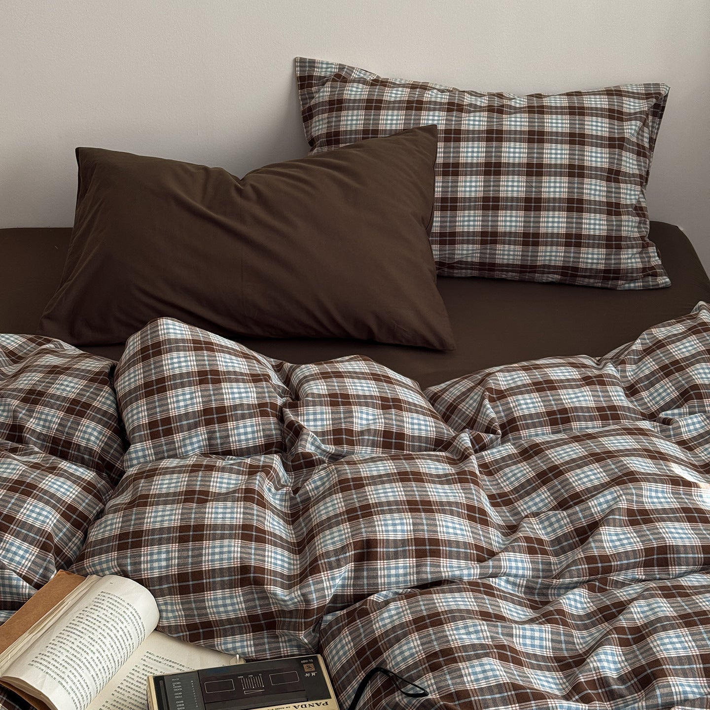 - Ever Lasting - Alora Gingham Washed Cotton Bedding Set / Brown + White - Bedding Set - Ever Lasting