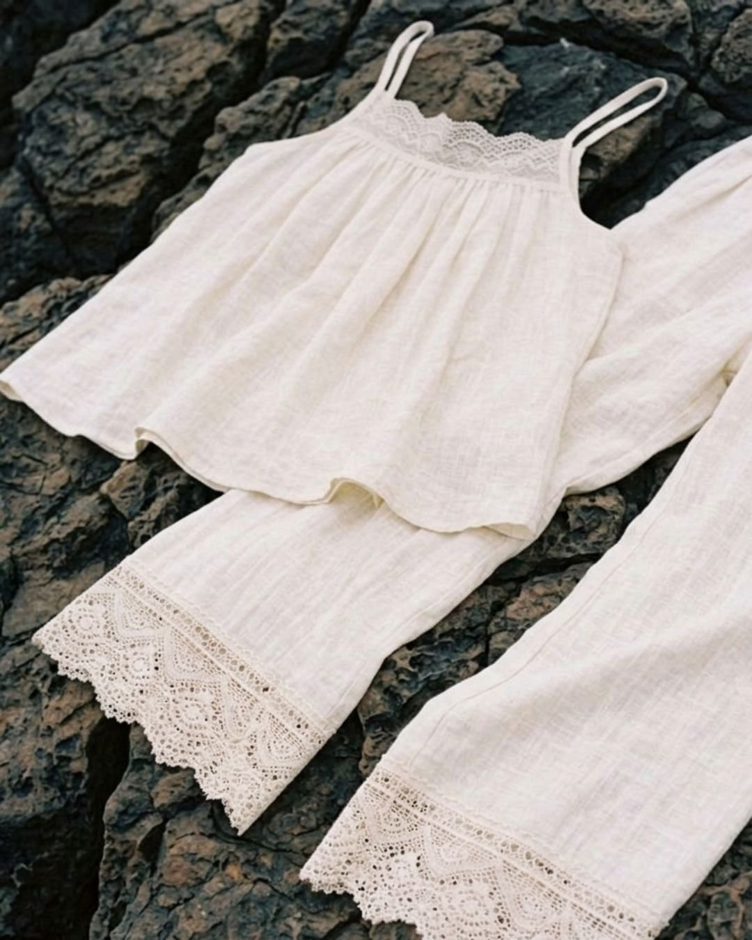 - Ever Lasting - Amie Lace Collar Satin Lightweight Pajama Set / White - Pajamas - Ever Lasting
