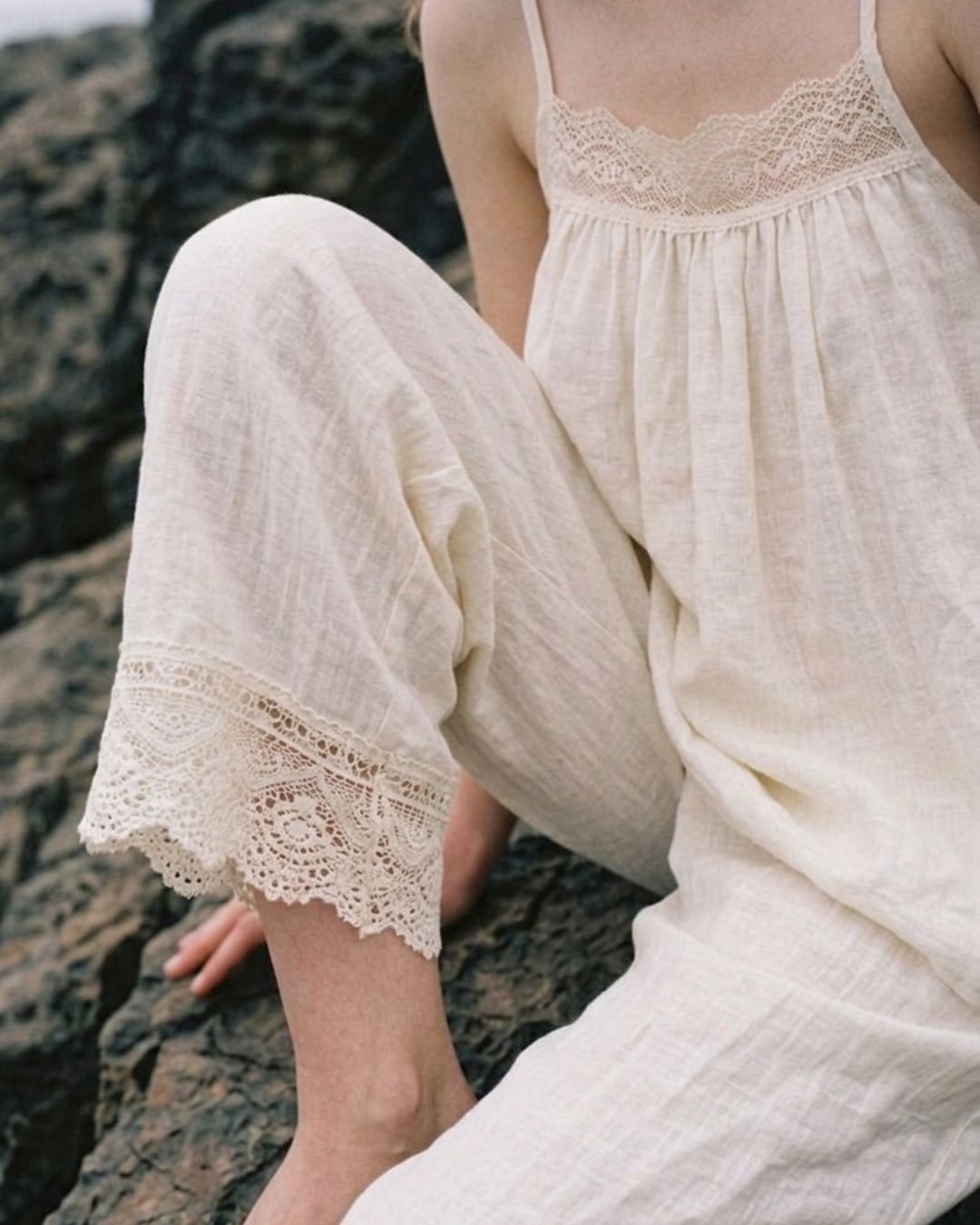 - Ever Lasting - Amie Lace Collar Satin Lightweight Pajama Set / White - Pajamas - Ever Lasting