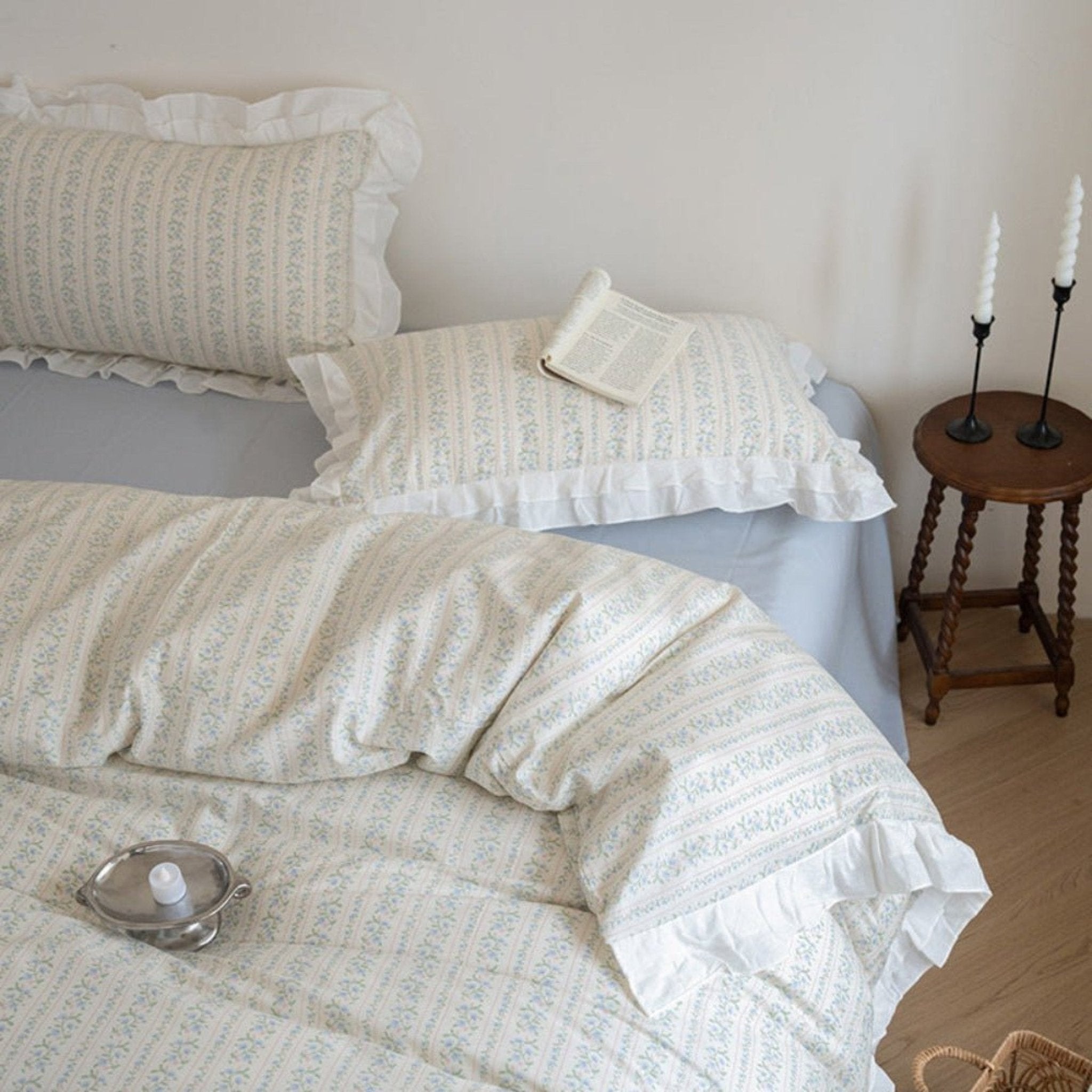 Annie Lace Ruffle Floral Bedding Set / Pink Beige - Ever Lasting