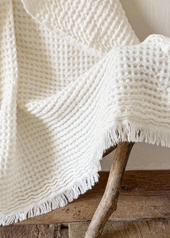 - Ever Lasting - Arabella Tassel Throw Blanket / Brown - Blanket - Ever Lasting
