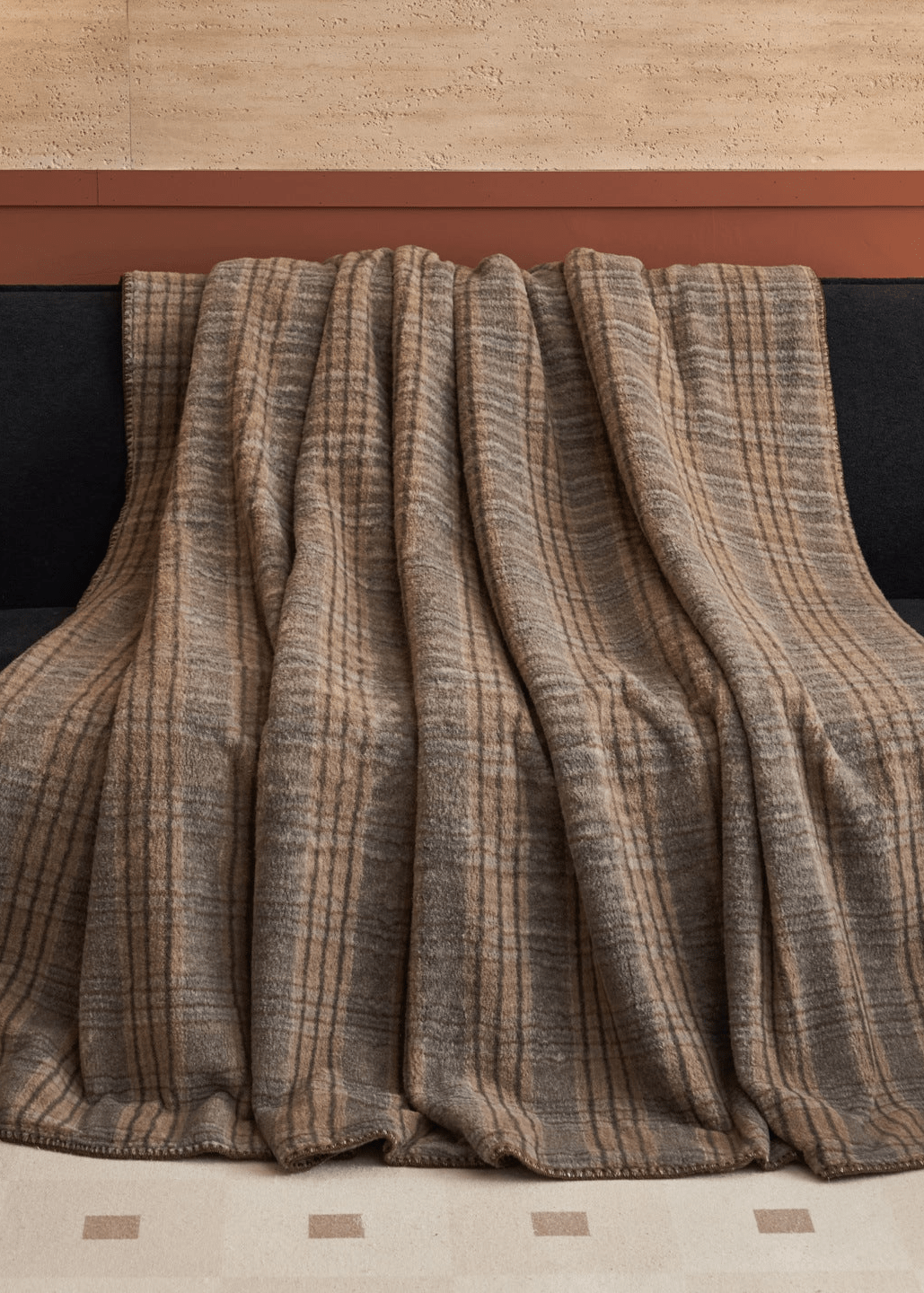 - Ever Lasting - Asher Fleece Throw Blanket / Brown - Blankets - Ever Lasting