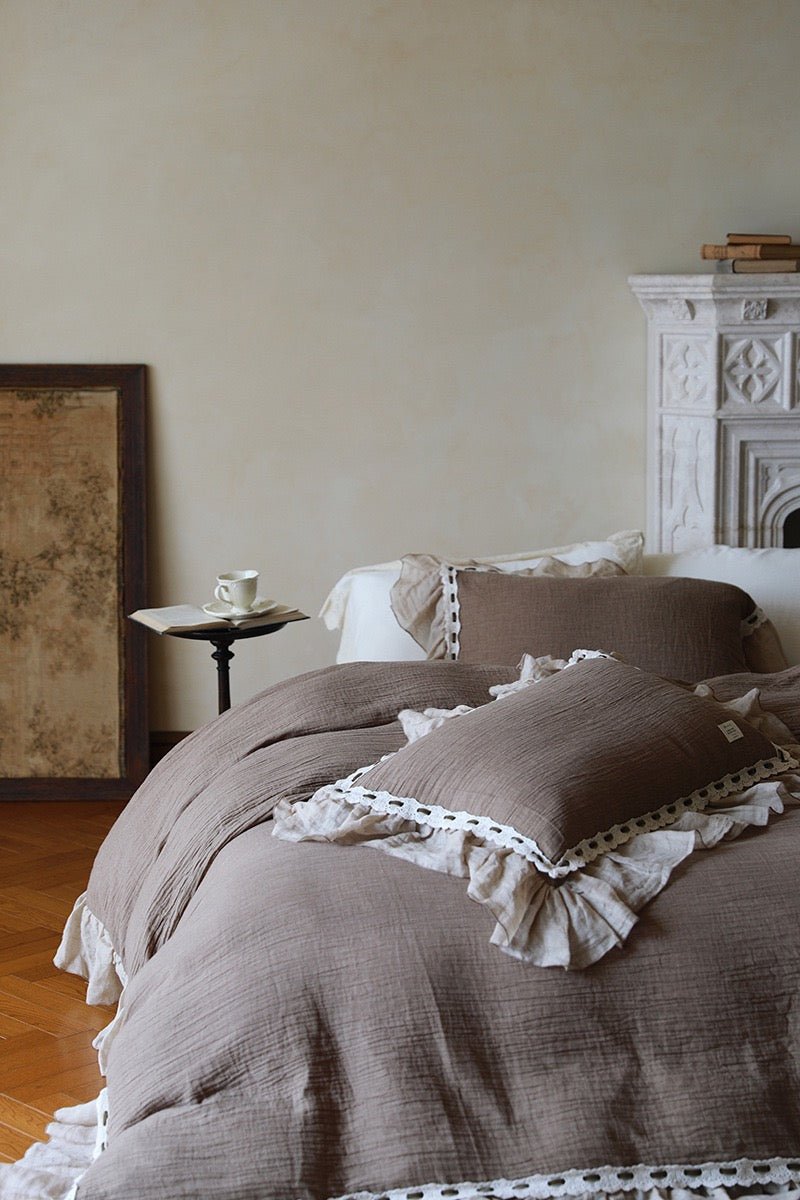 - Ever Lasting - Belle Lace Ruffle Bedding Set / Brown - Bedding Set - Ever Lasting