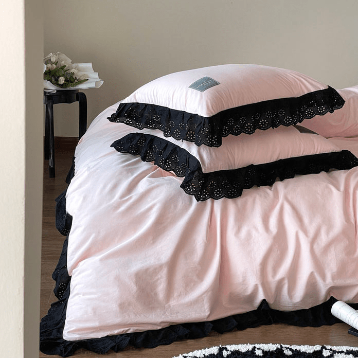 - Ever Lasting - Black Lace Ruffle Bedding Set / Purple - Bedding Set - Ever Lasting