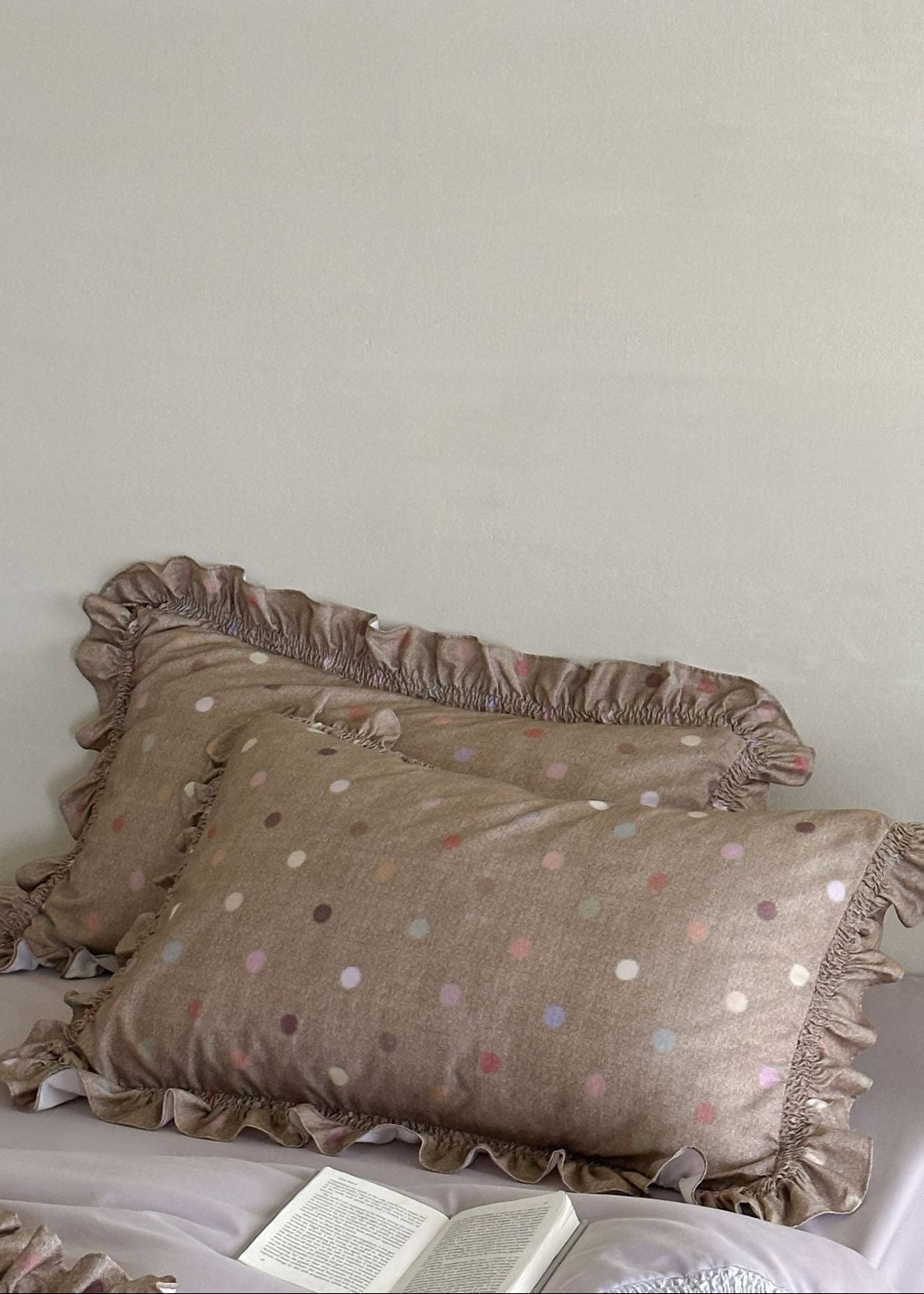 - Ever Lasting - Brielle Polka Dot Ruffle Bedding Set / Beige - Bedding Set - Ever Lasting