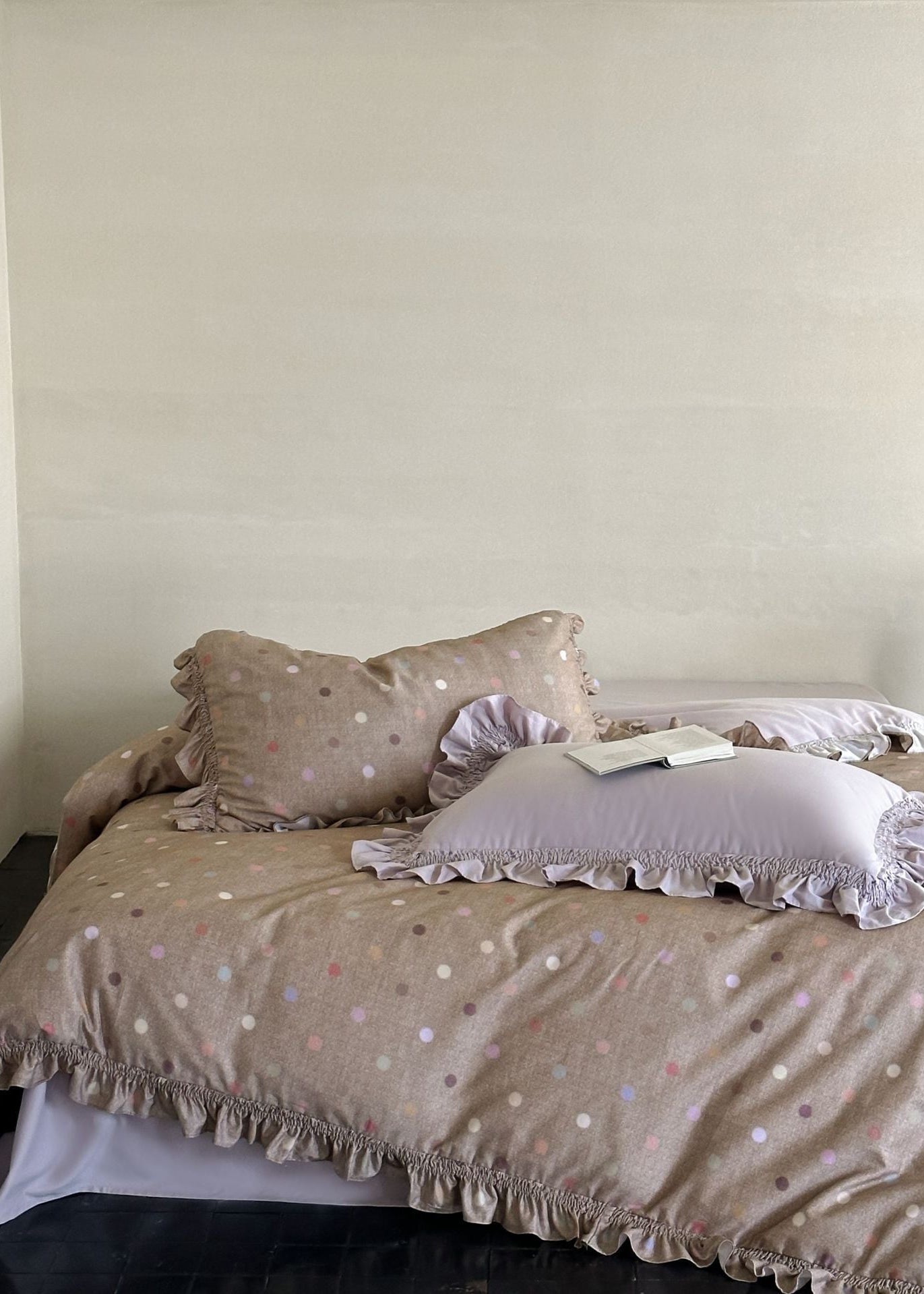 - Ever Lasting - Brielle Polka Dot Ruffle Bedding Set / Beige - Bedding Set - Ever Lasting