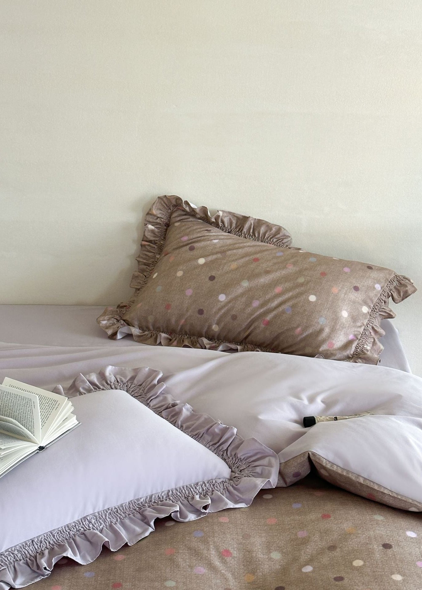 - Ever Lasting - Brielle Polka Dot Ruffle Bedding Set / Beige - Bedding Set - Ever Lasting