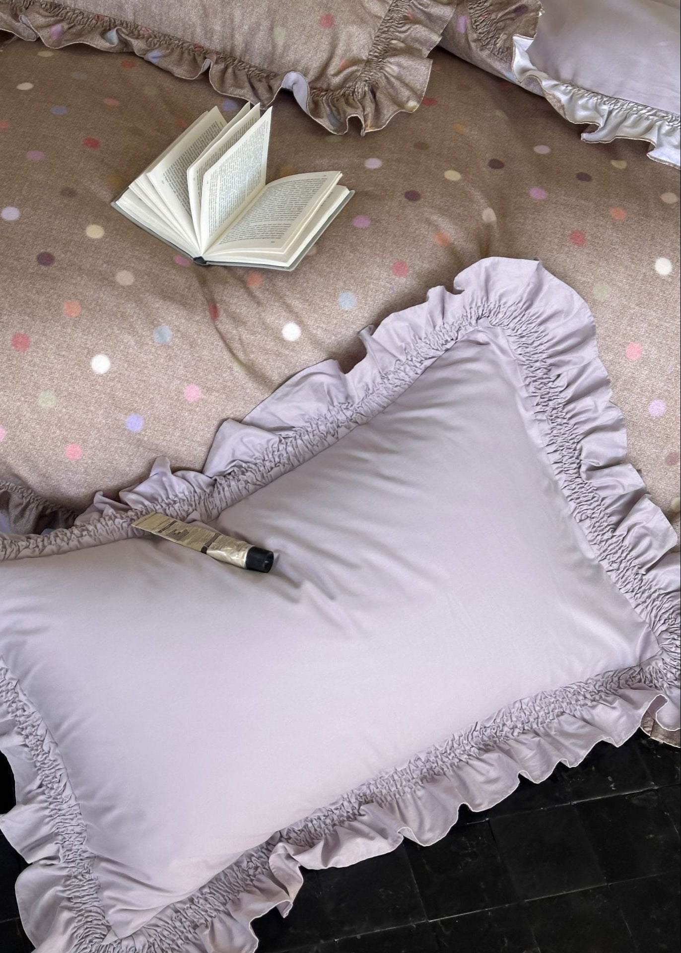 - Ever Lasting - Brielle Polka Dot Ruffle Bedding Set / Beige - Bedding Set - Ever Lasting