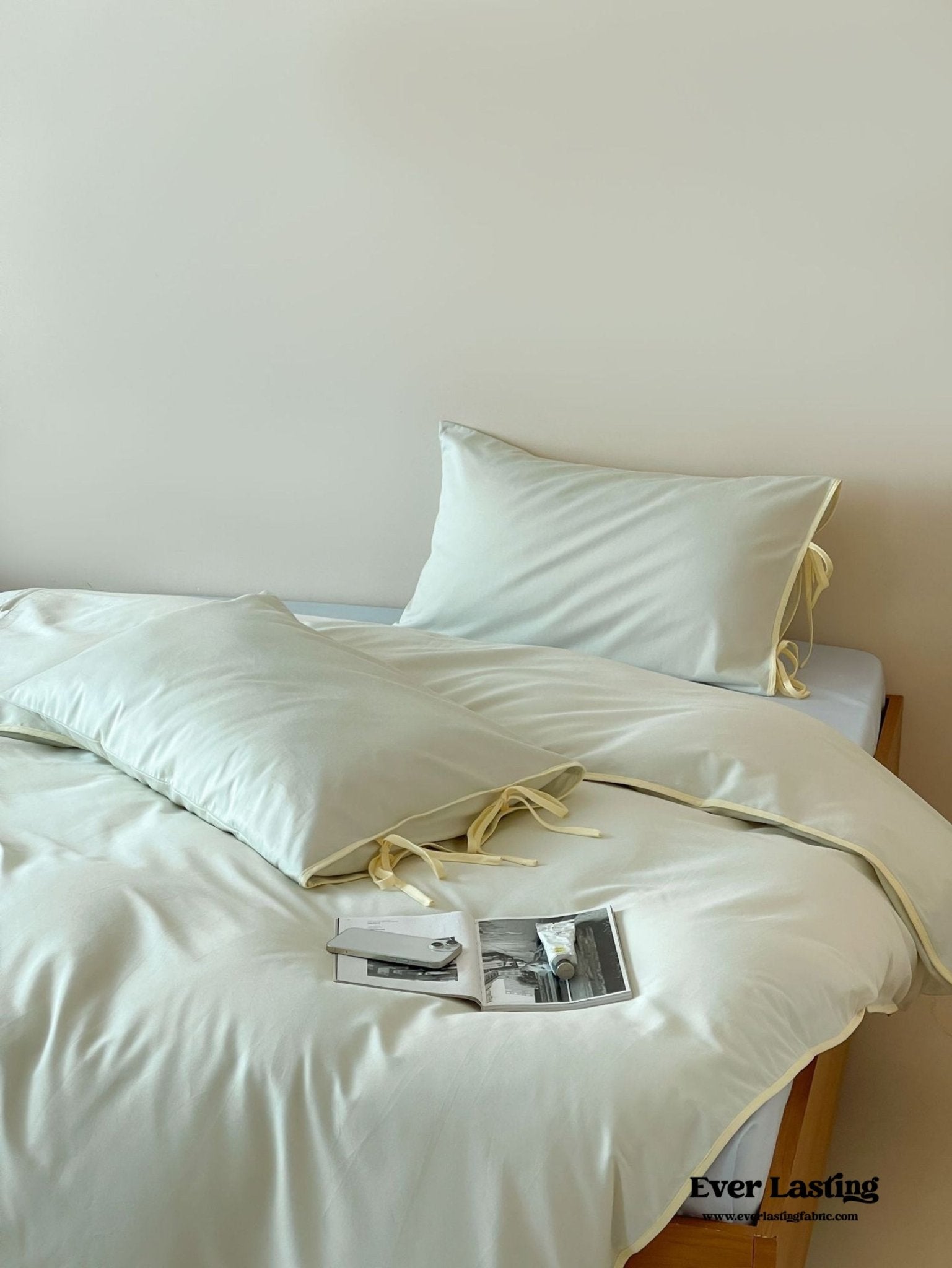 Chloe Minimalist Solid Tie Cotton Bedding Set / Cream with Blue Ties - Ever Lasting