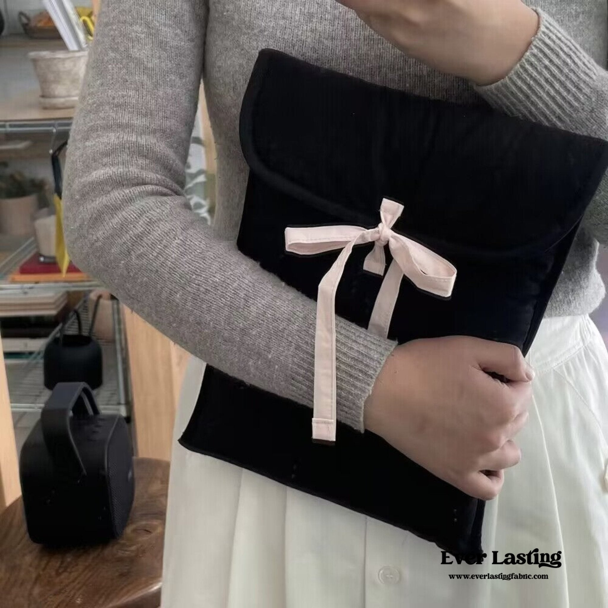 Coquette Laptop Case / Pink + White - Ever Lasting