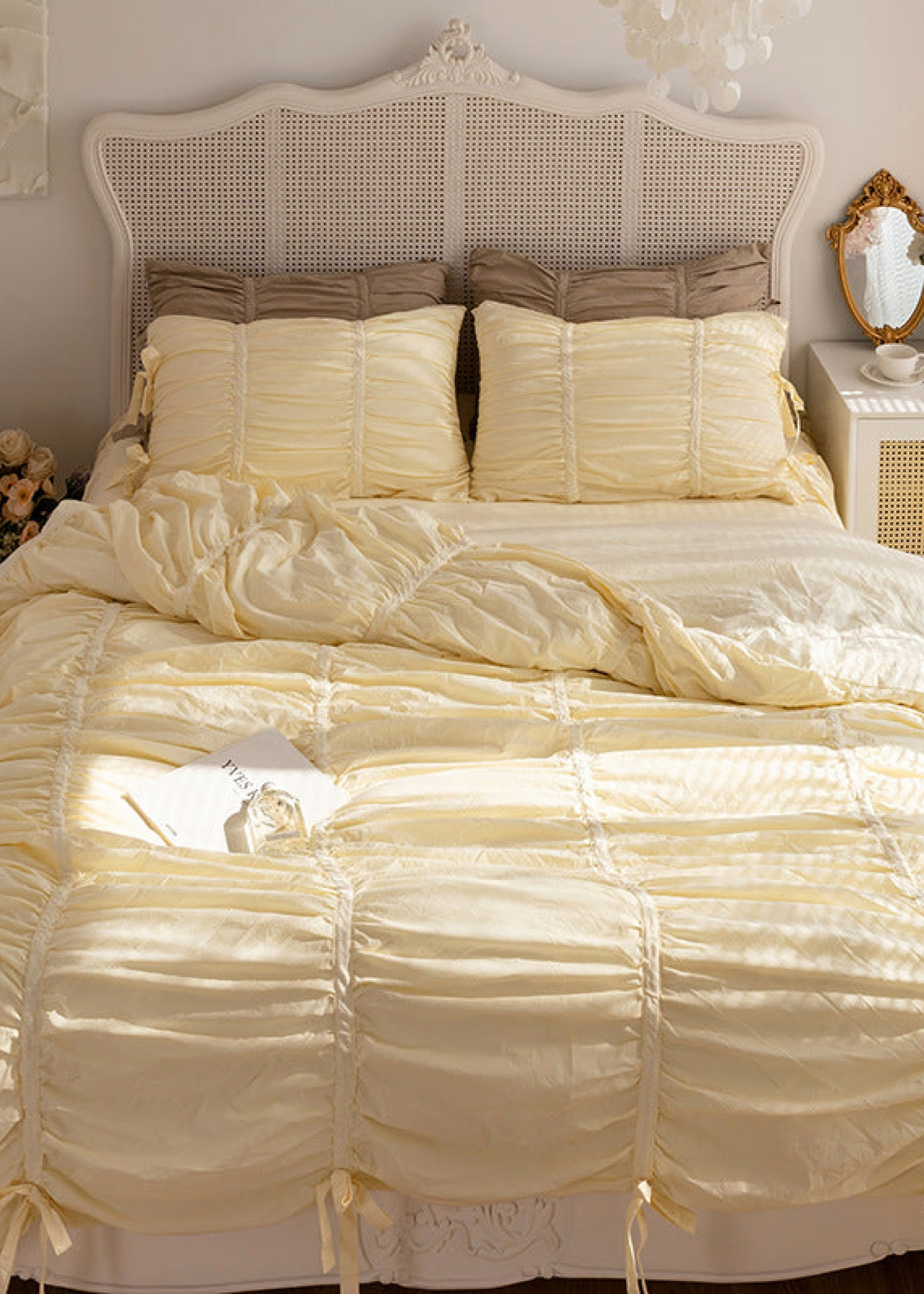 Coquette Ruffle Bedding Set with Ties / White Bedding Set