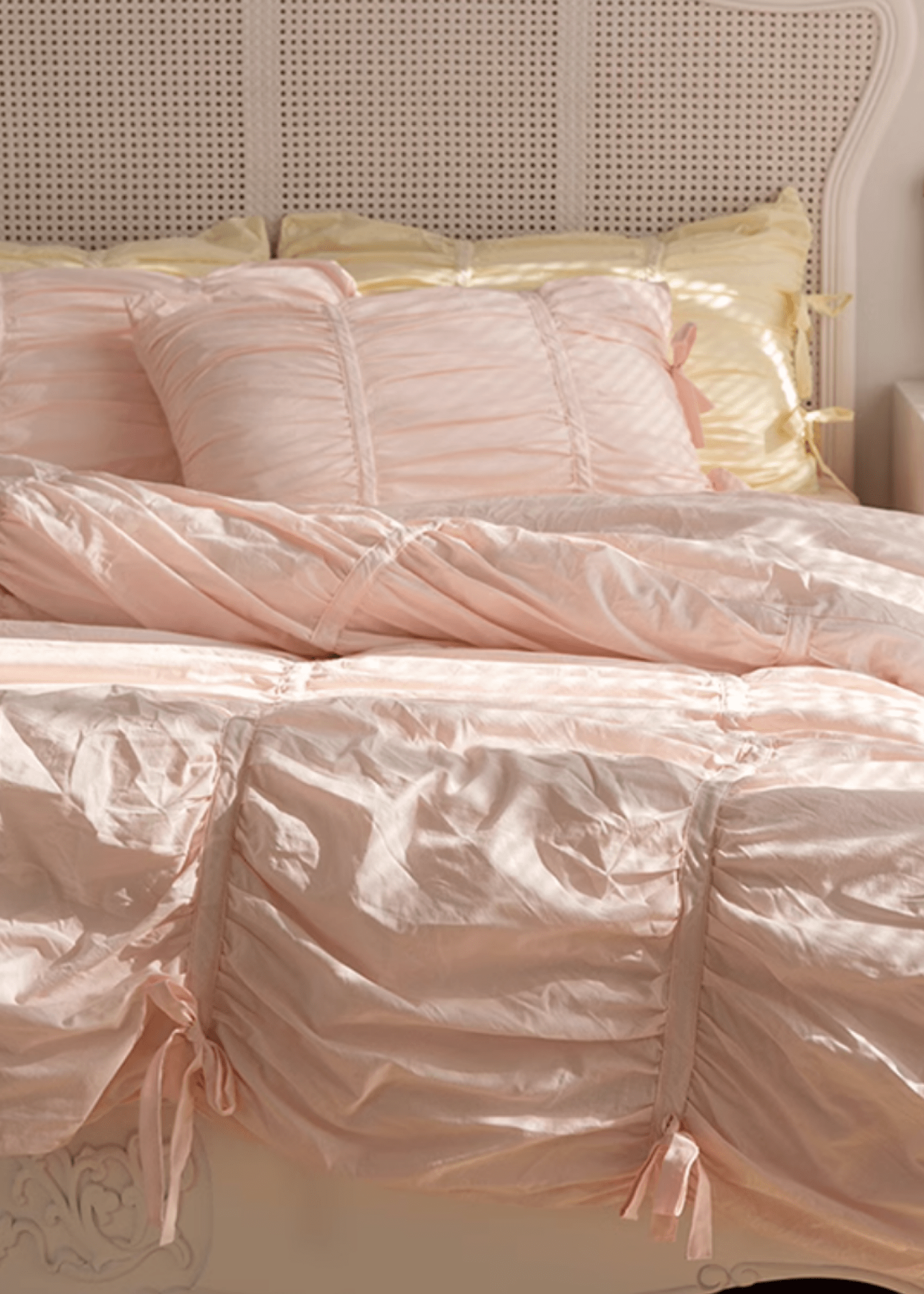 Coquette Ruffle Ribbon Ties Duvet Cover / Pink - Ever Lasting