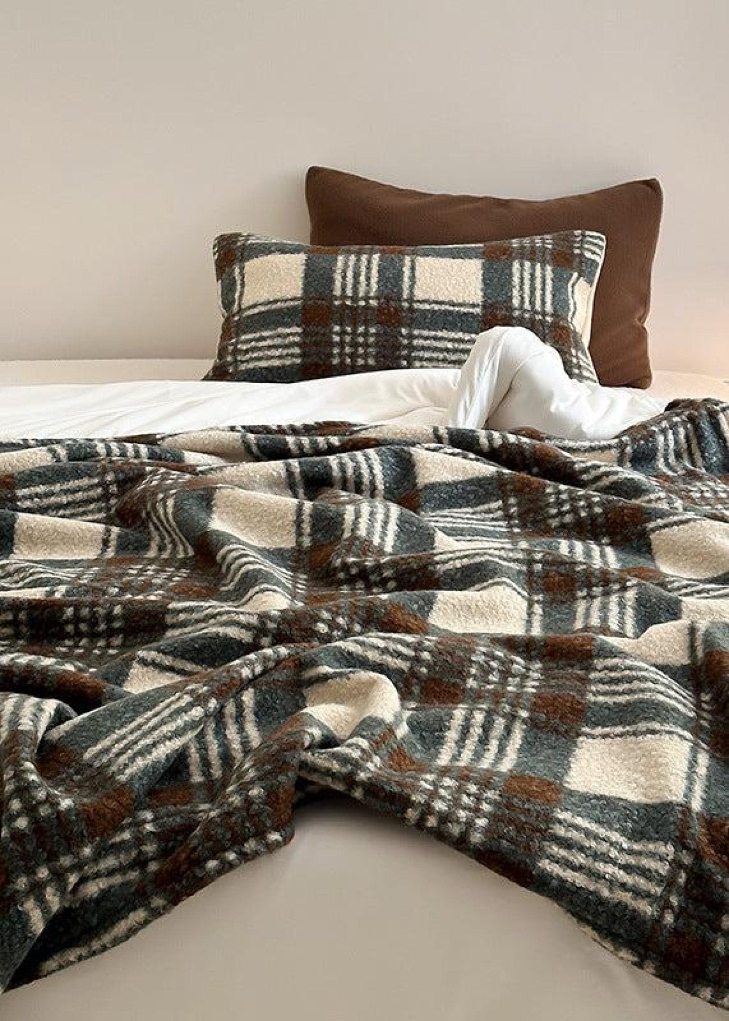 Cozy Plaid Wool Throw Blanket / Blue - Ever Lasting
