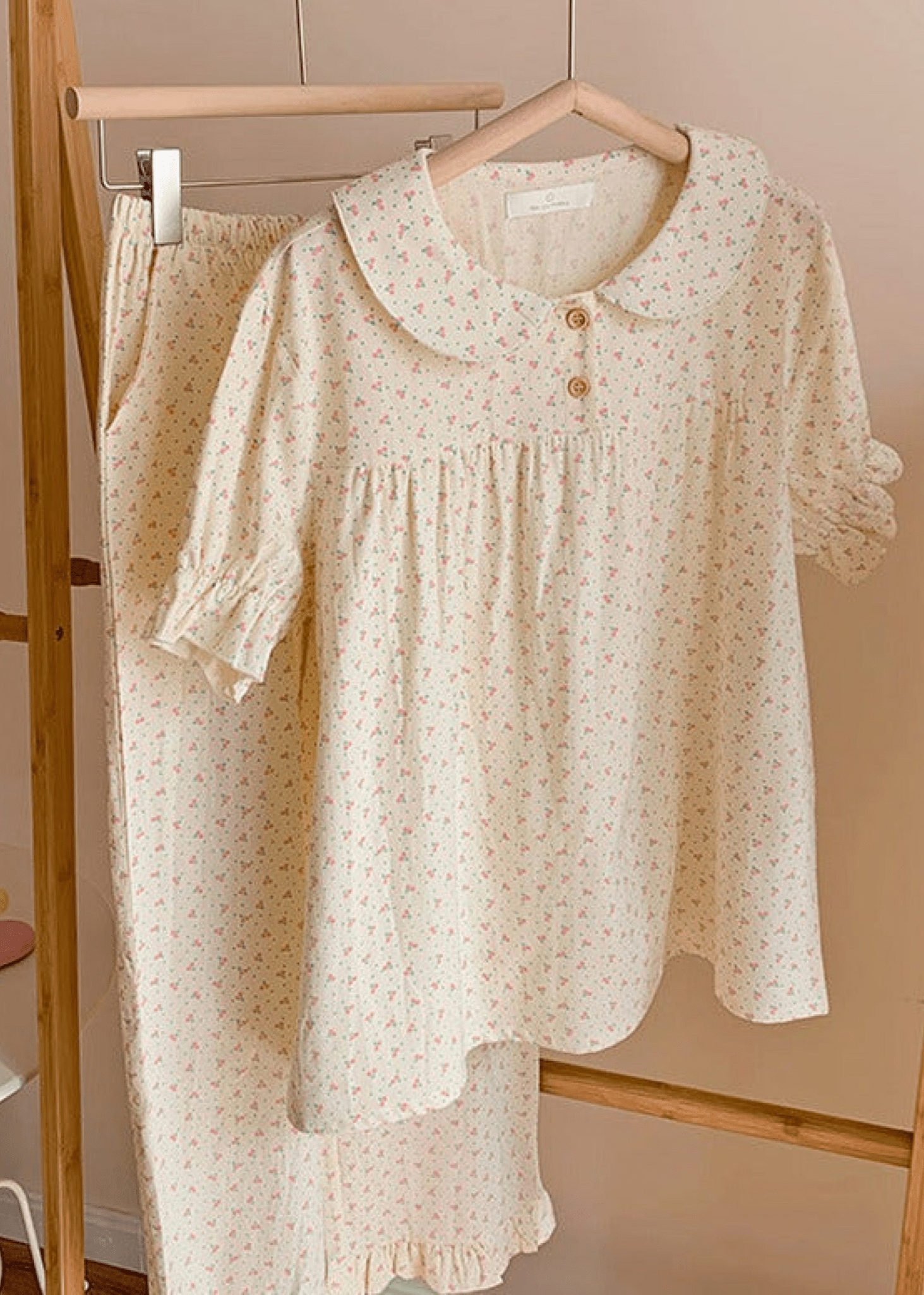 Cream Floral Quarter Sleeves & Long Pants Pajama Set - Ever Lasting