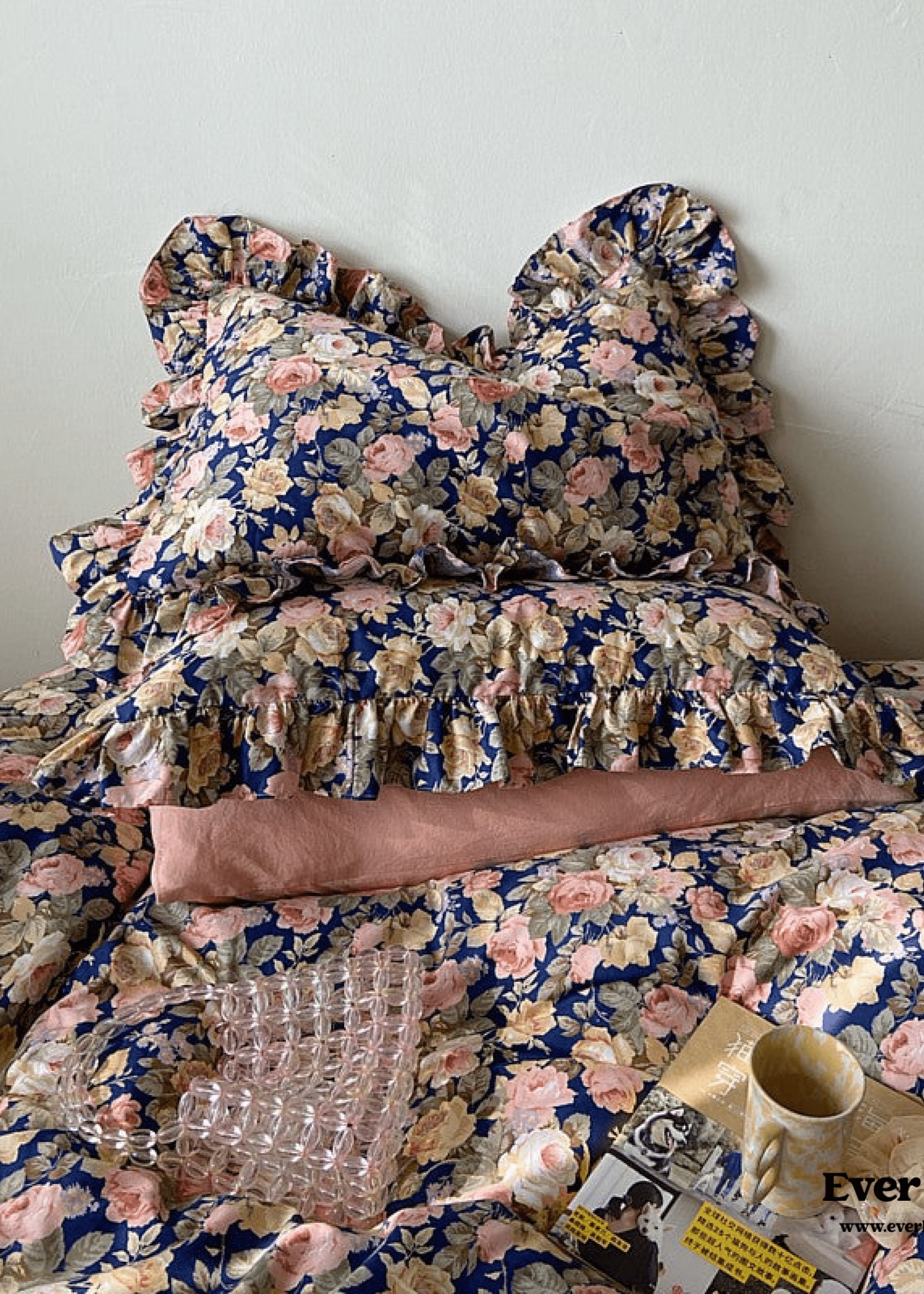 - Ever Lasting - Dark Garden Floral Bedding Set / Beige Mix - Bedding Set - Ever Lasting