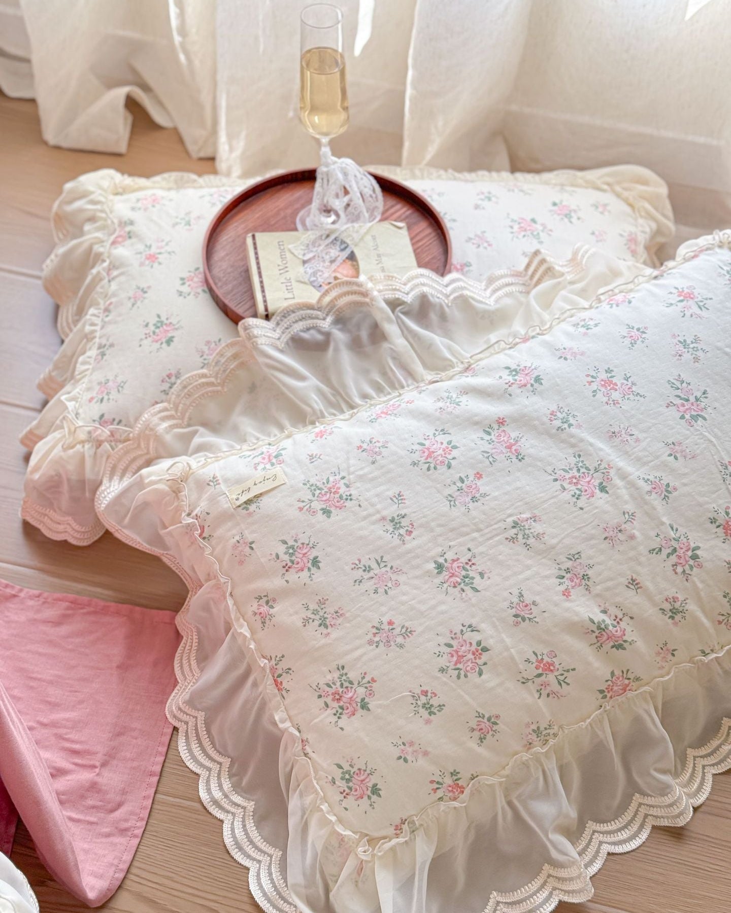 Delicate Floral Lace Ruffled Bedding Set / Pink - Ever Lasting