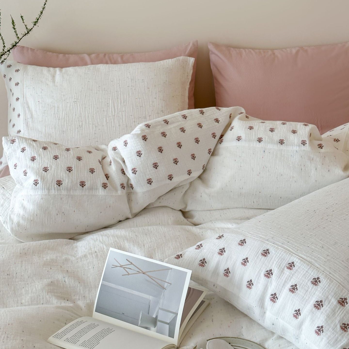 Delilah Floral Double Gauze Bedding Bundle - Ever Lasting