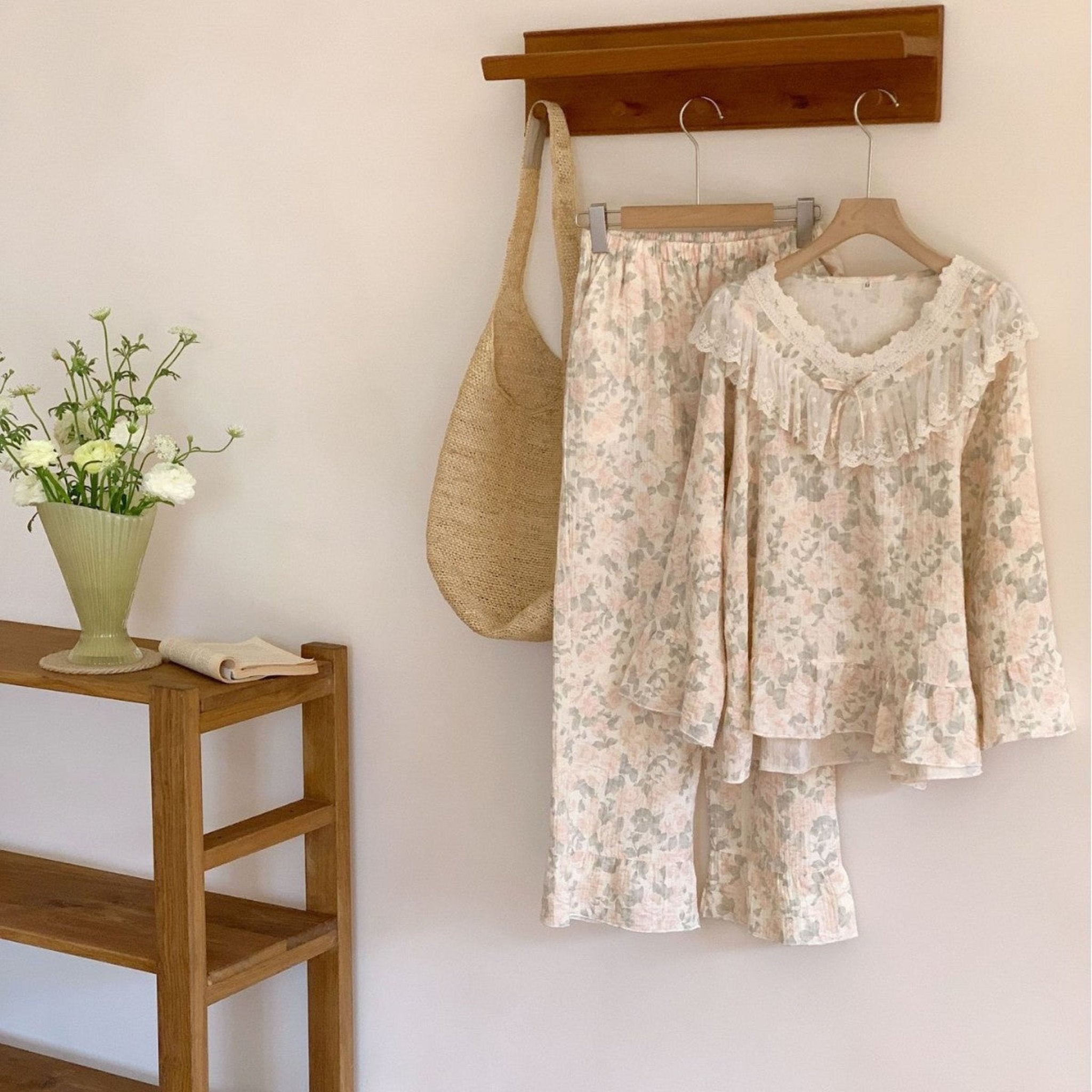 Double Gauze Lace Collar Pajama Set / Beige - Ever Lasting