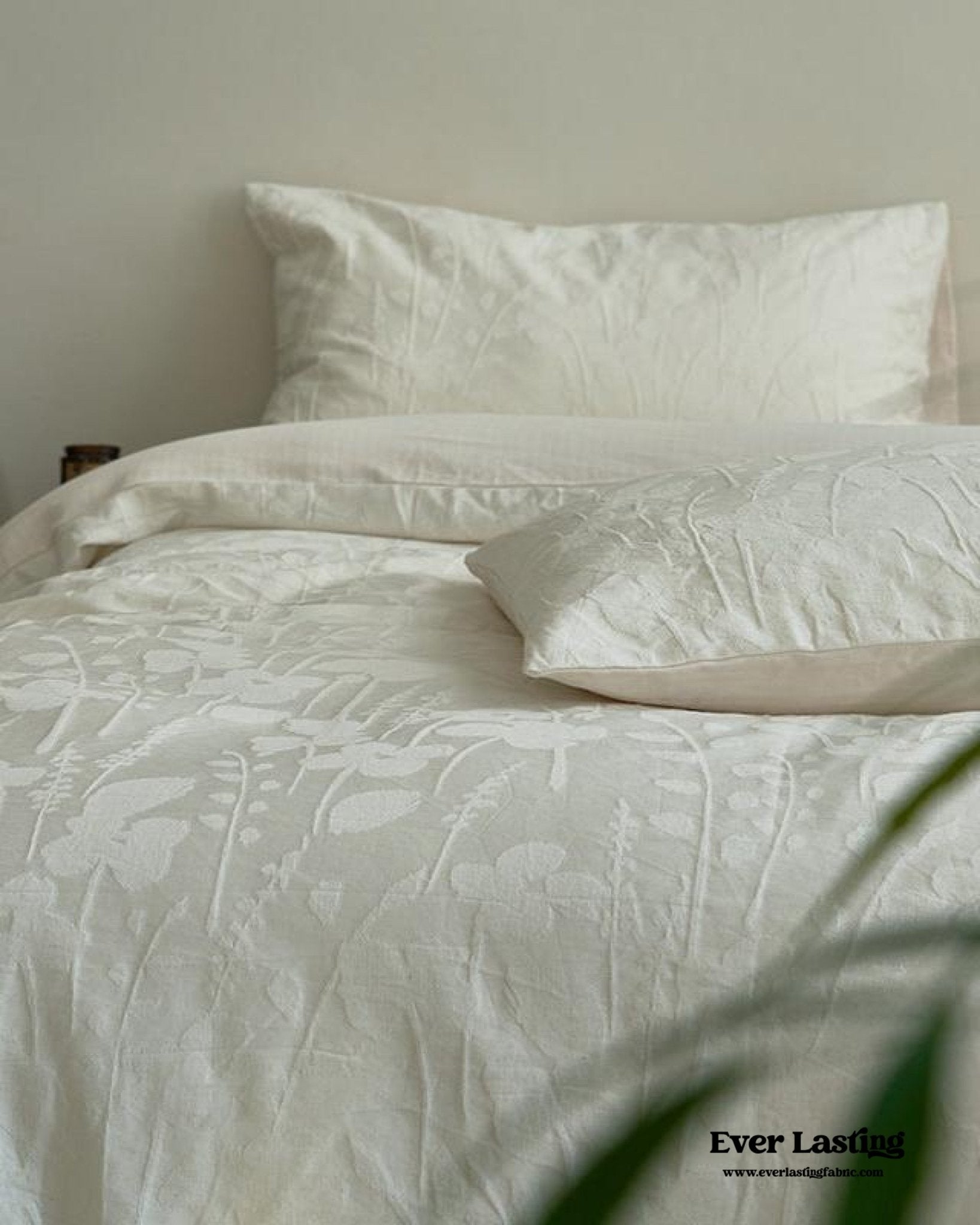 Elin Tencel Silky Jacquard Bedding Set / Sunrise - Ever Lasting