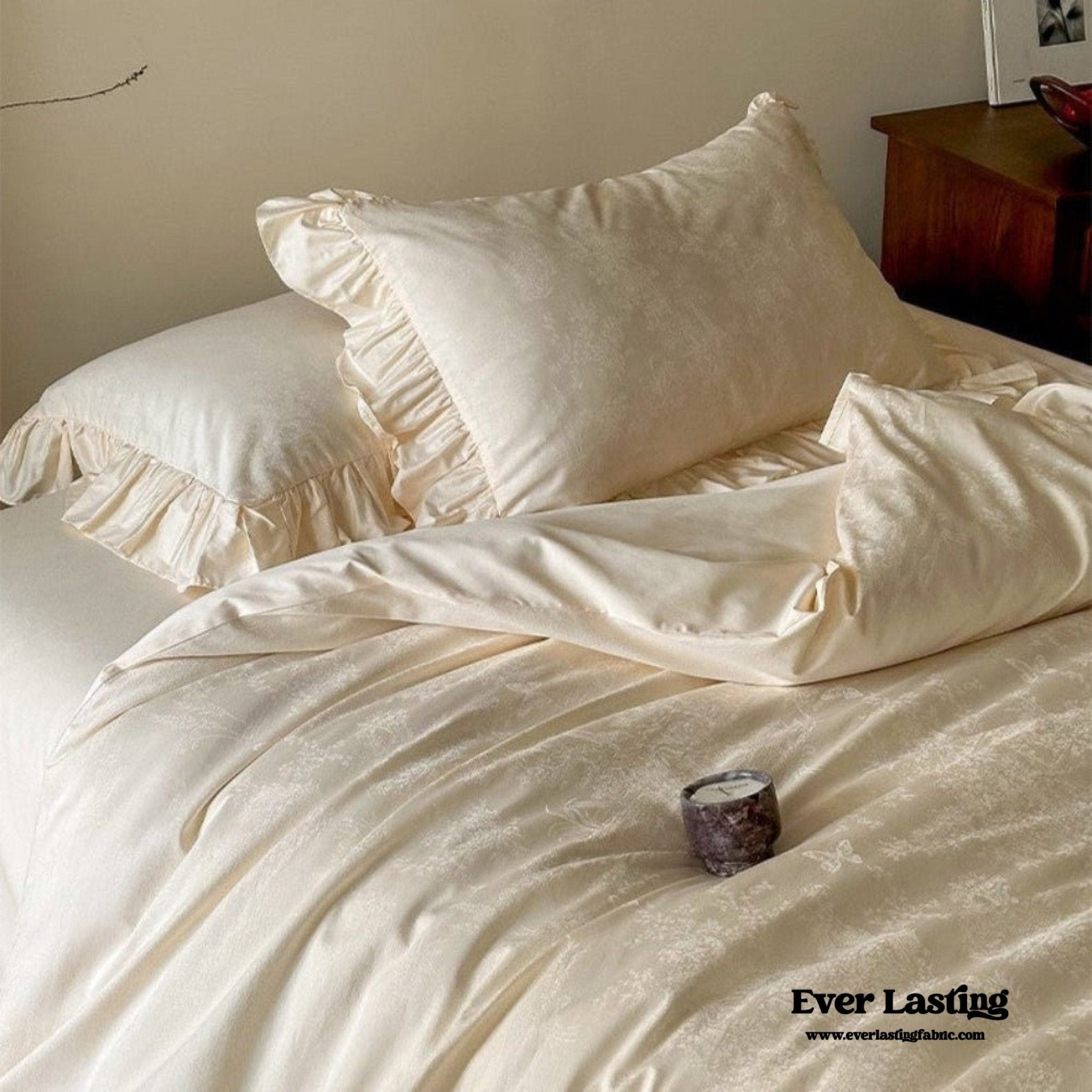 Elise French Lace Jacquard Satin Bedding Set / Dark Gray - Ever Lasting