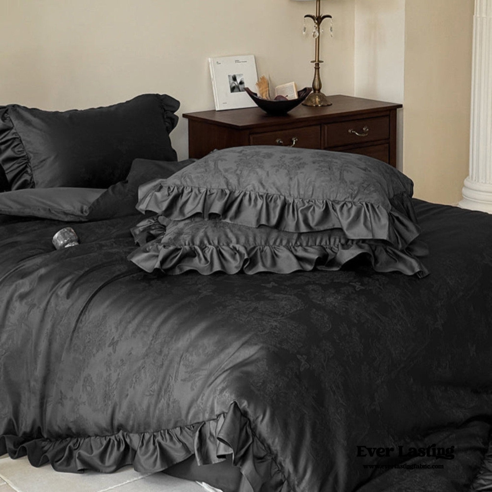 Elise French Lace Jacquard Satin Bedding Set / Dark Gray - Ever Lasting